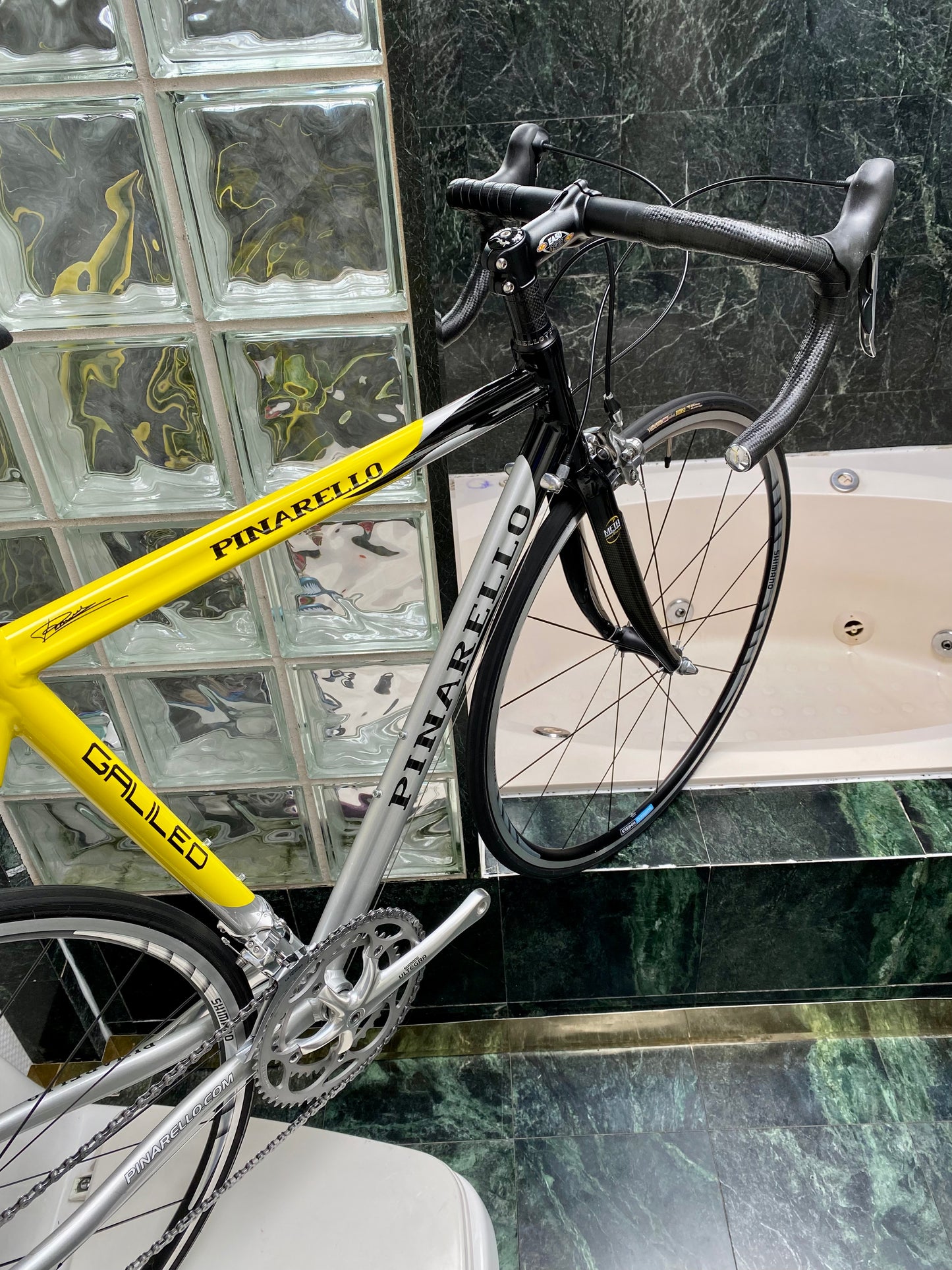 (SIZE 55cm) CLASSIC PINARELLO GALILEO ROAD BIKE - SHIMANO ULTEGRA - LIKE NEW