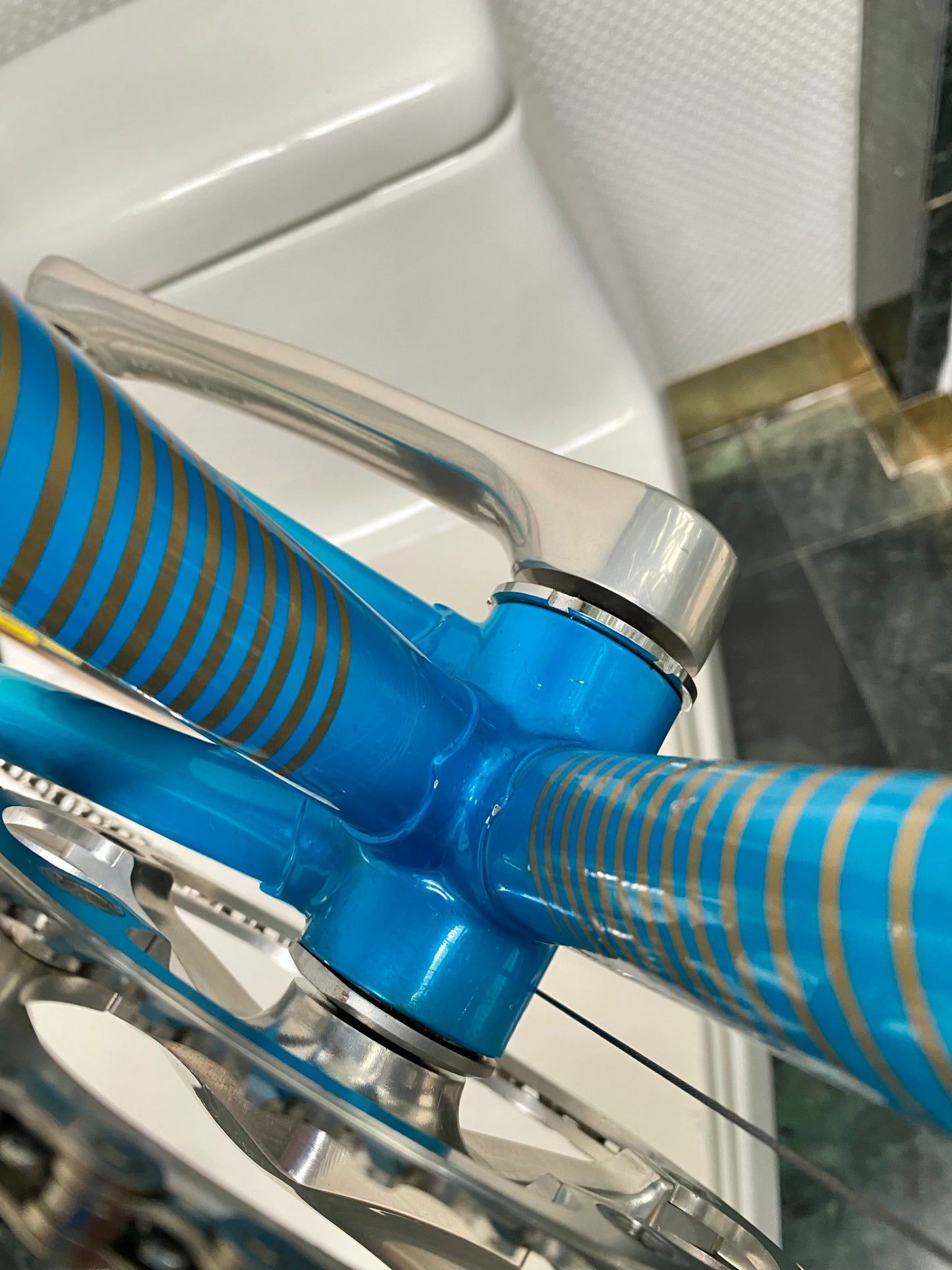 (SIZE 57cm) 1980's CONCORDE COLOMBO ROAD BIKE - CAMPAGNOLO ATHENA