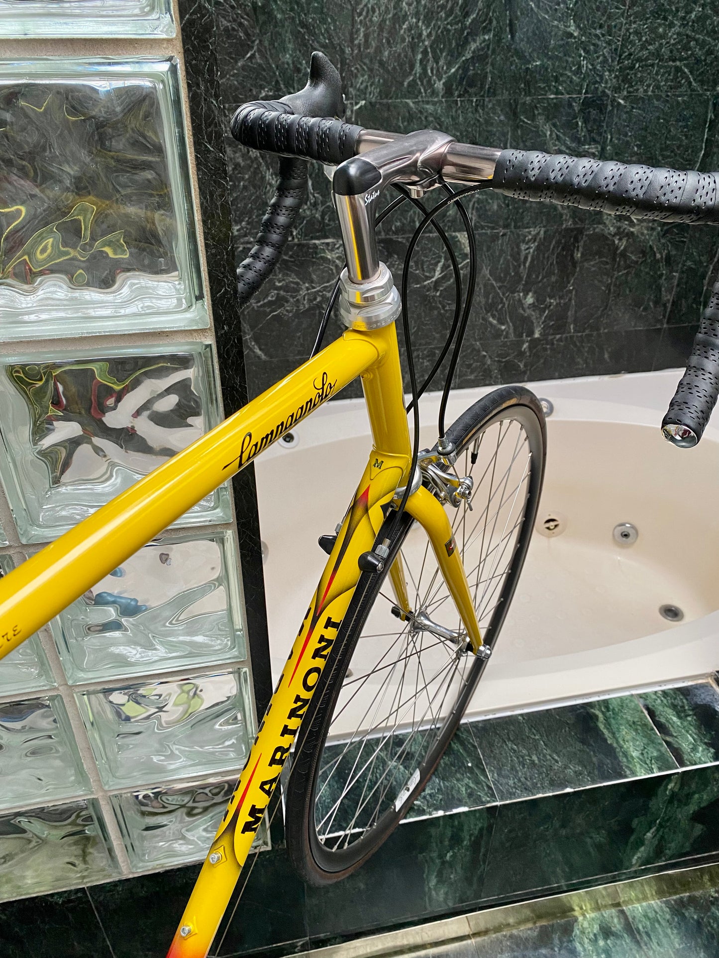 (SIZE 60cm) 1990's MARINONI ROAD BIKE - COLUMBUS EL EXTRA LIGHT - CAMPAGNOLO - ABSOLUTELY SPOTLESS!