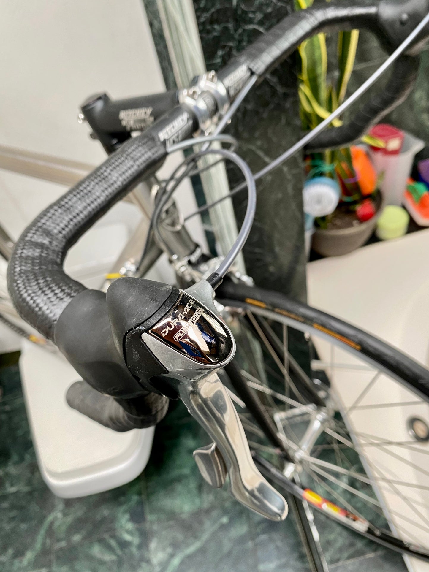 (SIZE 54cm) 2003 YETI ROAD PROJECT TITANIUM ROAD BIKE - SHIMANO DURA ACE - SPOTLESS !