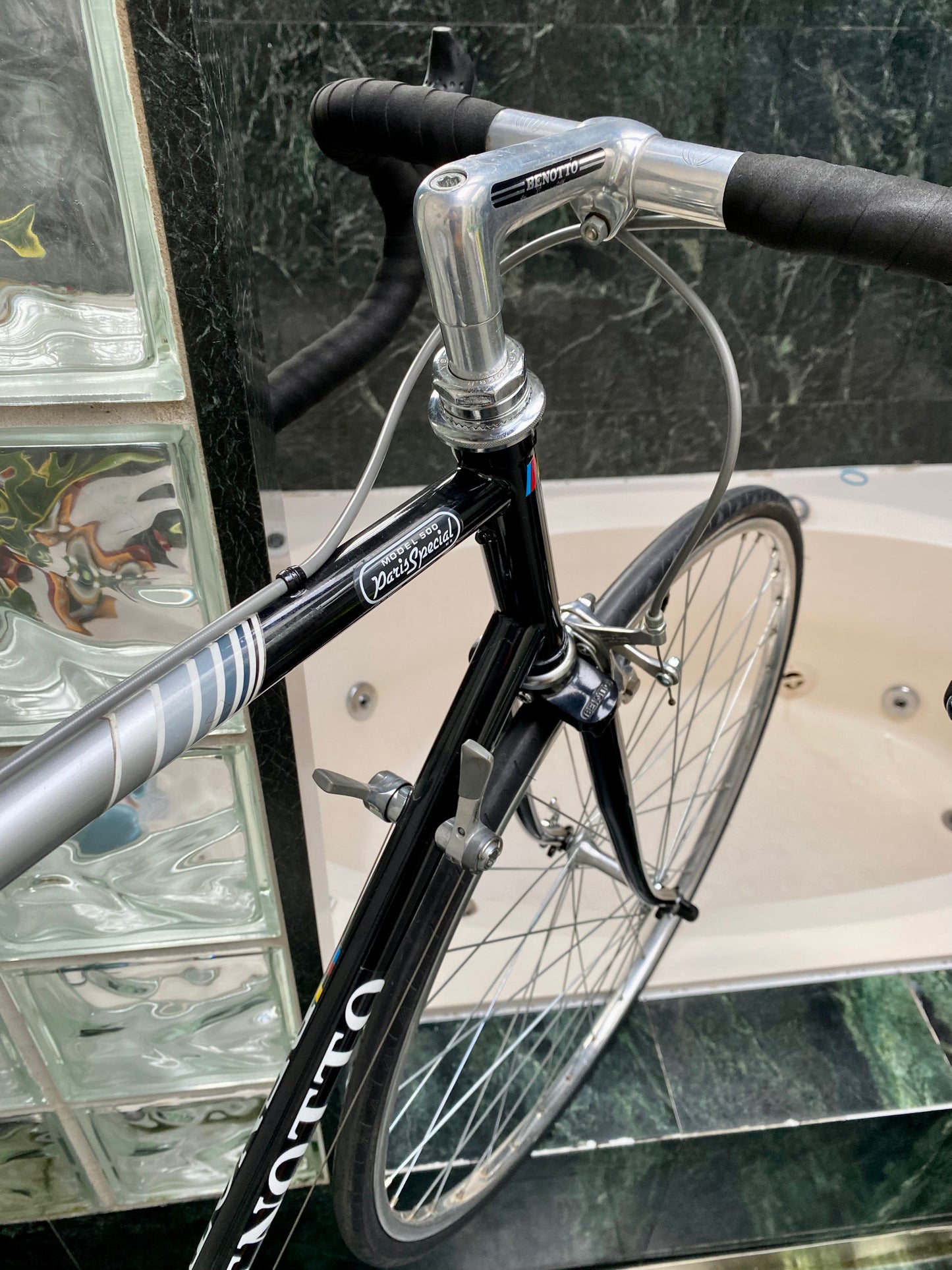 (SIZE 57cm) 1980's BENOTTO MODEL 500 PARIS SPECIAL ROAD BIKE - LIKE NEW