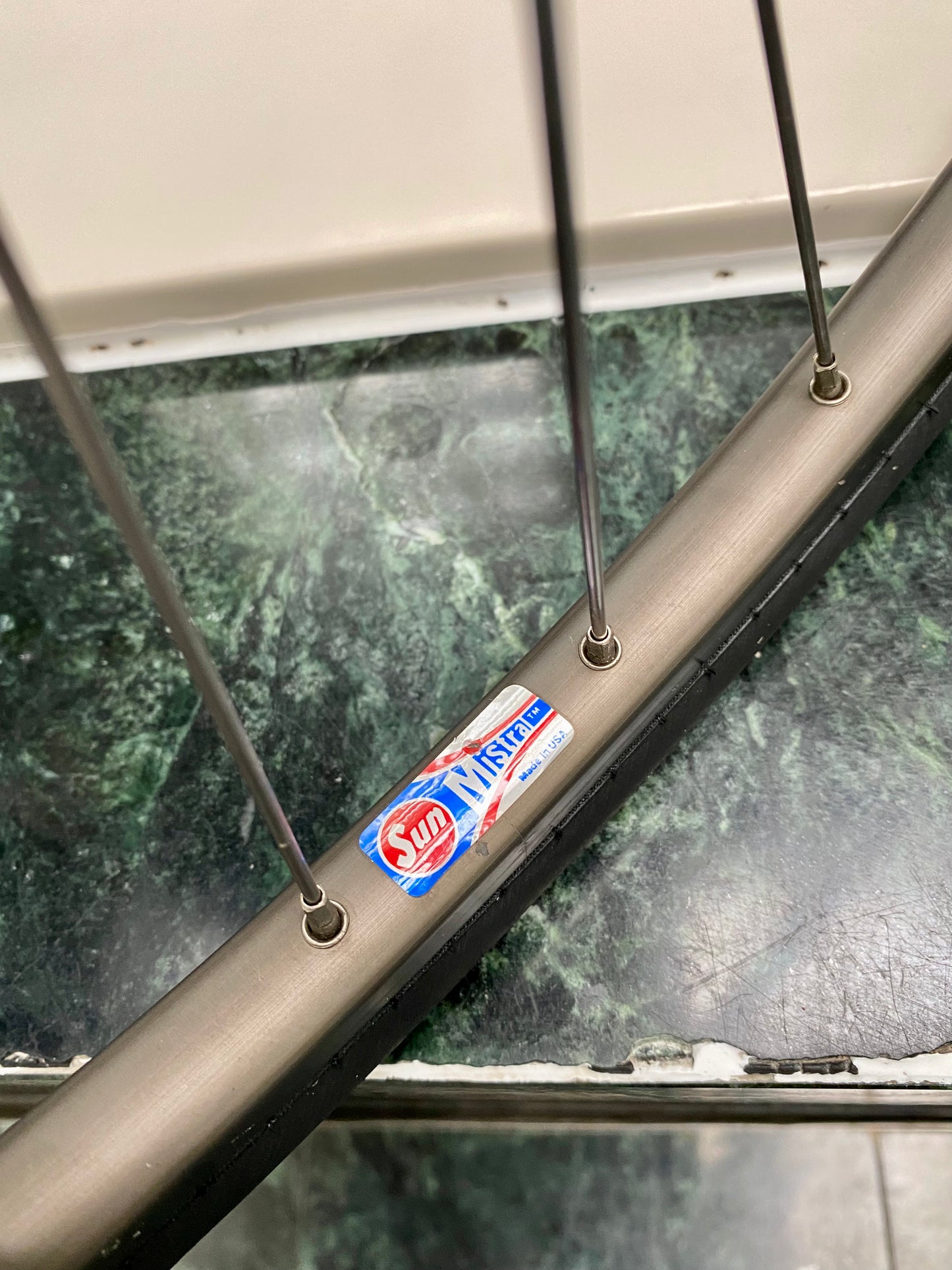 (SIZE 60cm) 1980's CANNONDALE ROAD BIKE - FULL REFURBISHED