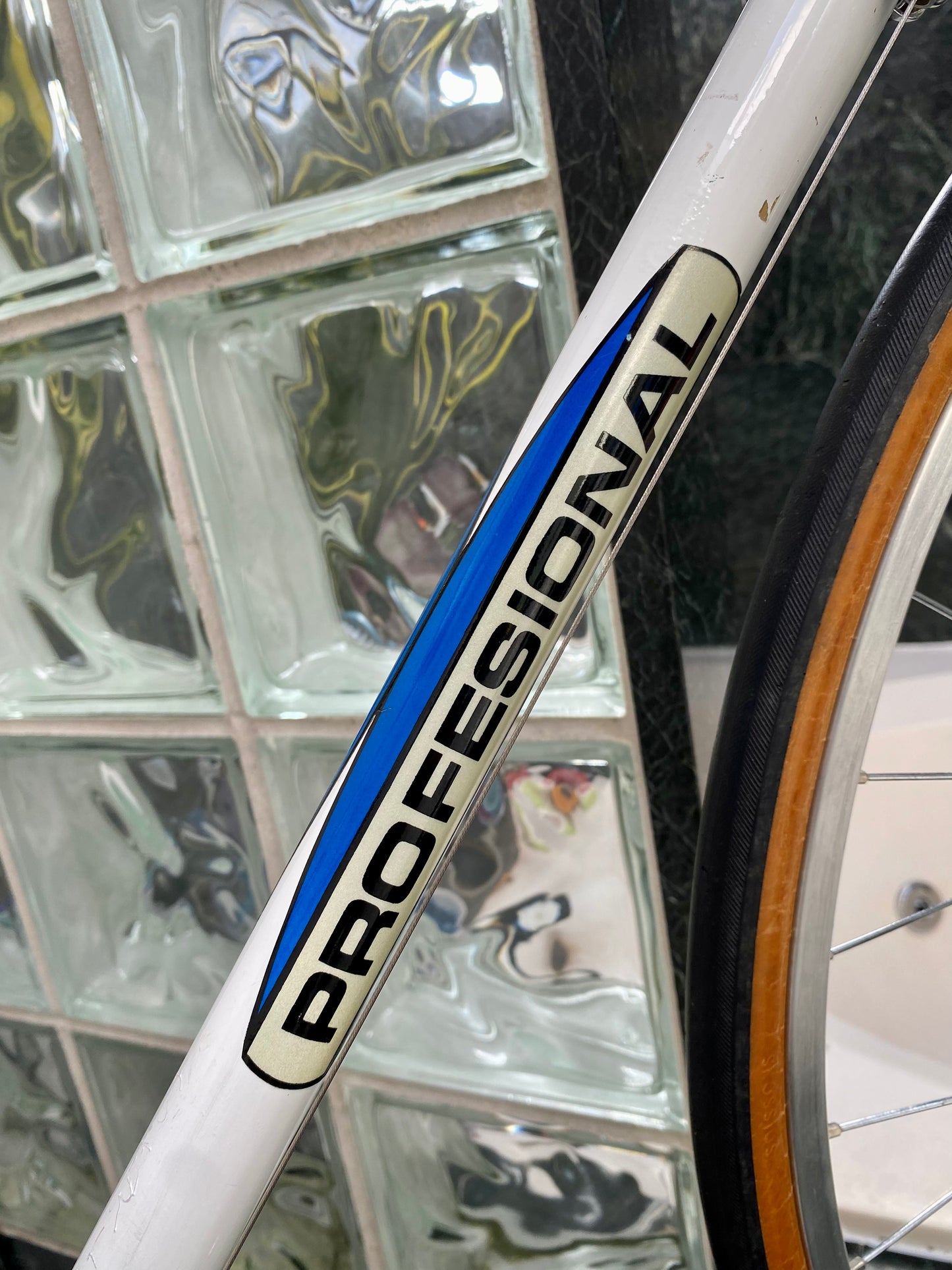 (SIZE 54cm) 1970's WINDSOR PROFESSIONAL ROAD BIKE - CAMPAGNOLO NUOVO RECORD