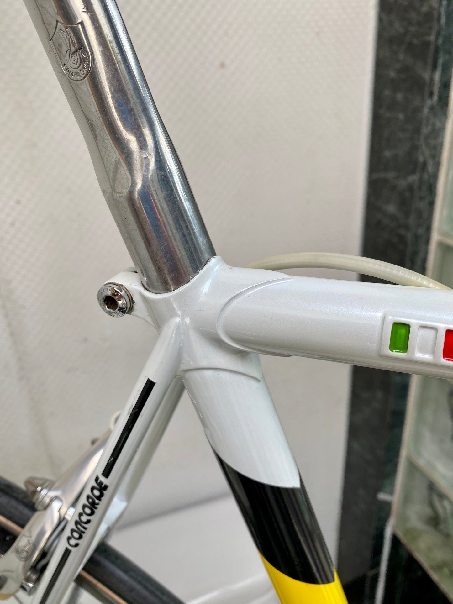 (SIZE 56cm) 1980's CONCORDE GAVINA ROAD BIKE - CAMPAGNOLO CHORUS - SPOTLESS