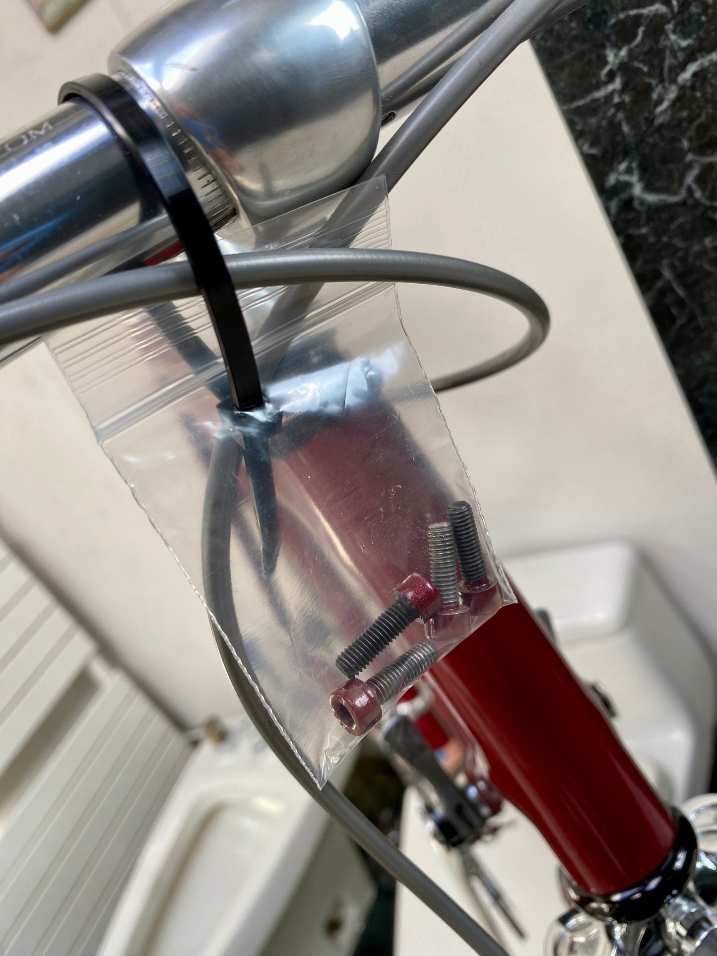 (SIZE 56cm) 1980's KLEIN QUANTUM ROAD BIKE - SHIMANO 600 - SPOTLESS - RARE