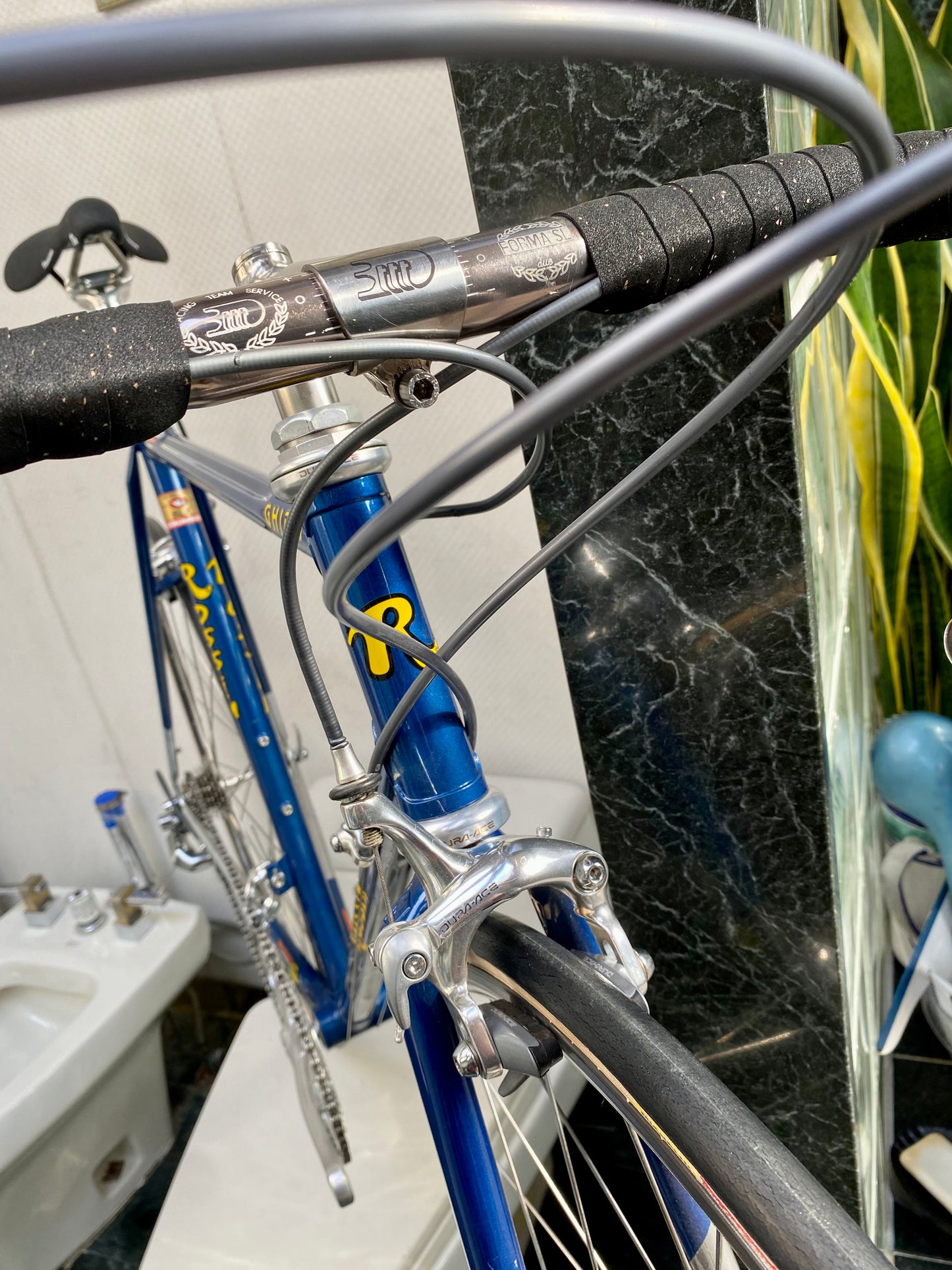 (SIZE 53cm) INCREDIBLE EARLY-1990's ROSSIN GHIBLI ROAD BIKE - SHIMANO DURA ACE