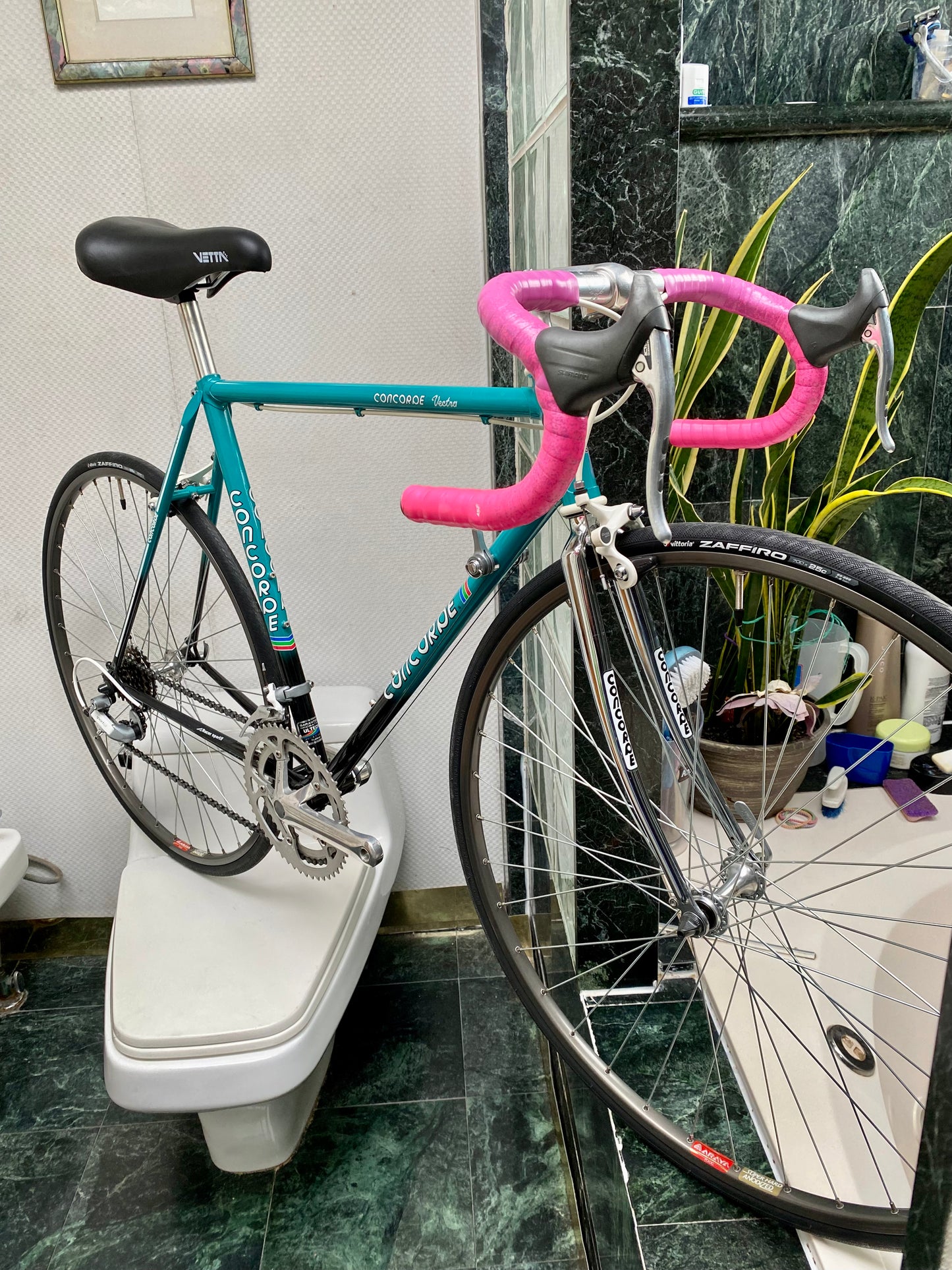 (SIZE 53cm) 1980's CONCORDE VECTRA ROAD BIKE - SPOTLESS / LIKE  NEW