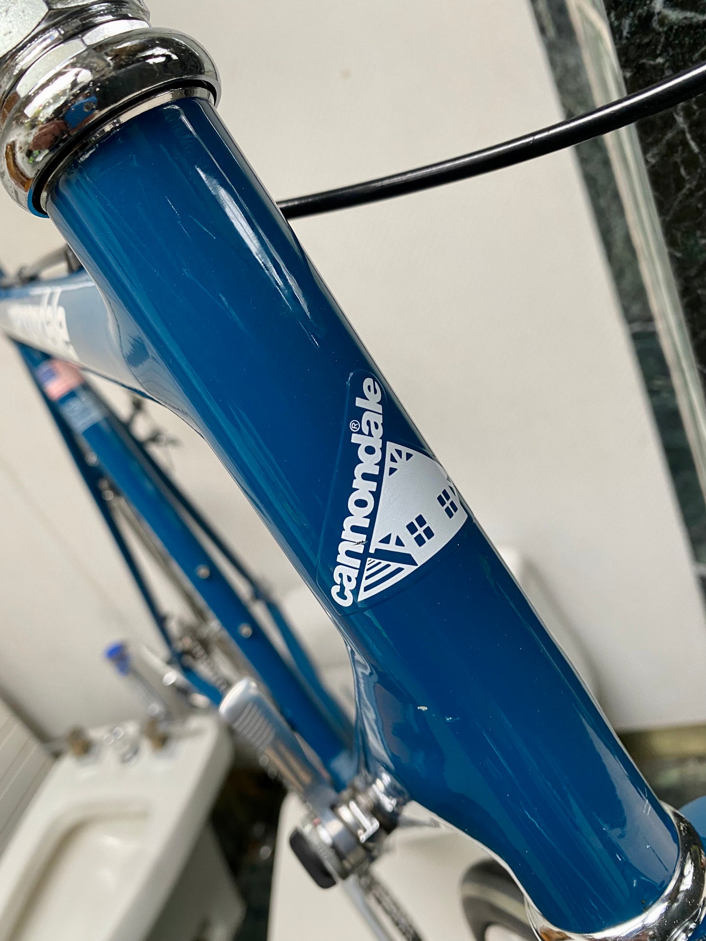 (SIZE 60cm) 1980's CANNONDALE ROAD BIKE - FULL REFURBISHED