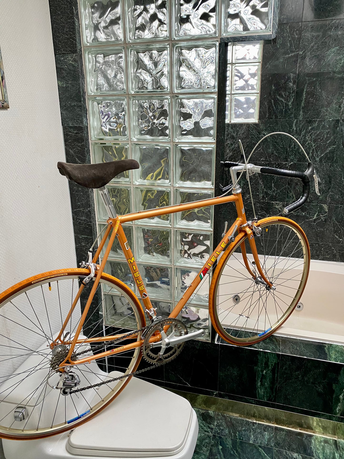 (SIZE 57cm) 1980's MIELE ROAD BIKE - ROSSIN-BUILT - SHIMANO 600