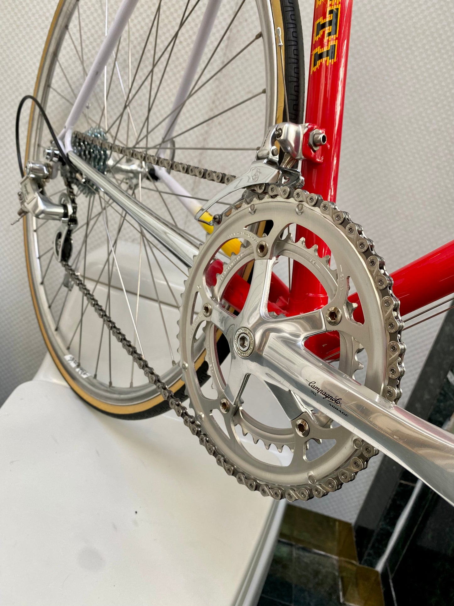 (SIZE 57cm) STUNNING EARLY-1990's CUSTOM CRAMEROTTI ROAD BIKE - CAMPAGNOLO