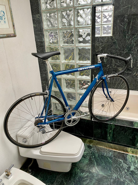 (SIZE 60cm) 1980's CANNONDALE ROAD BIKE - FULL REFURBISHED