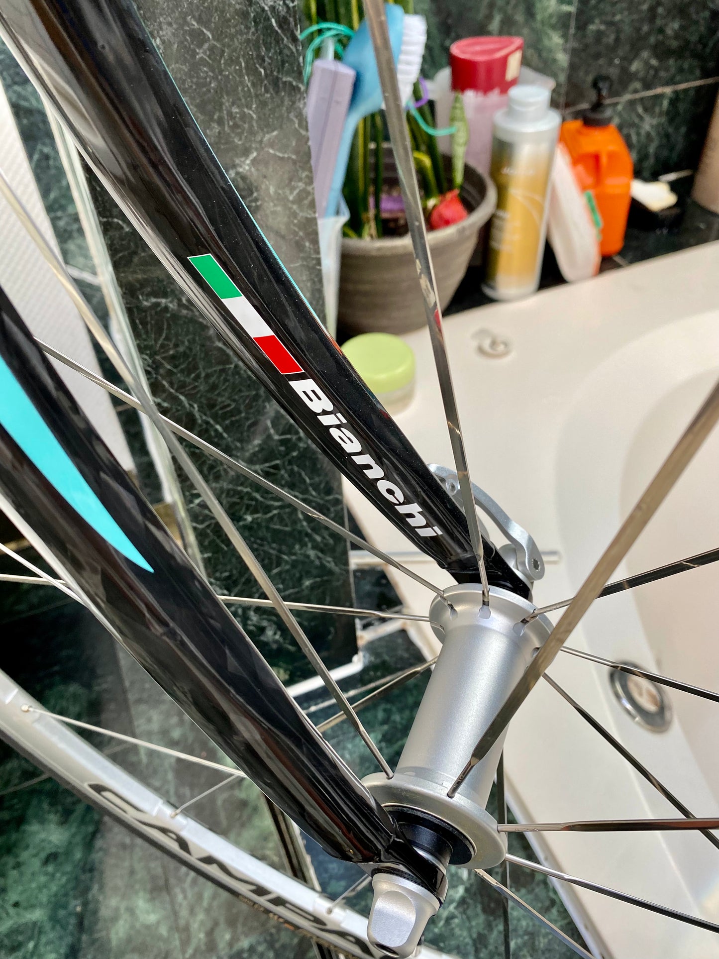 (SIZE 54cm) CLASSIC BIANCHI 928 T-CUBE ROAD BIKE - CELESTE - CAMPAGNOLO CHORUS