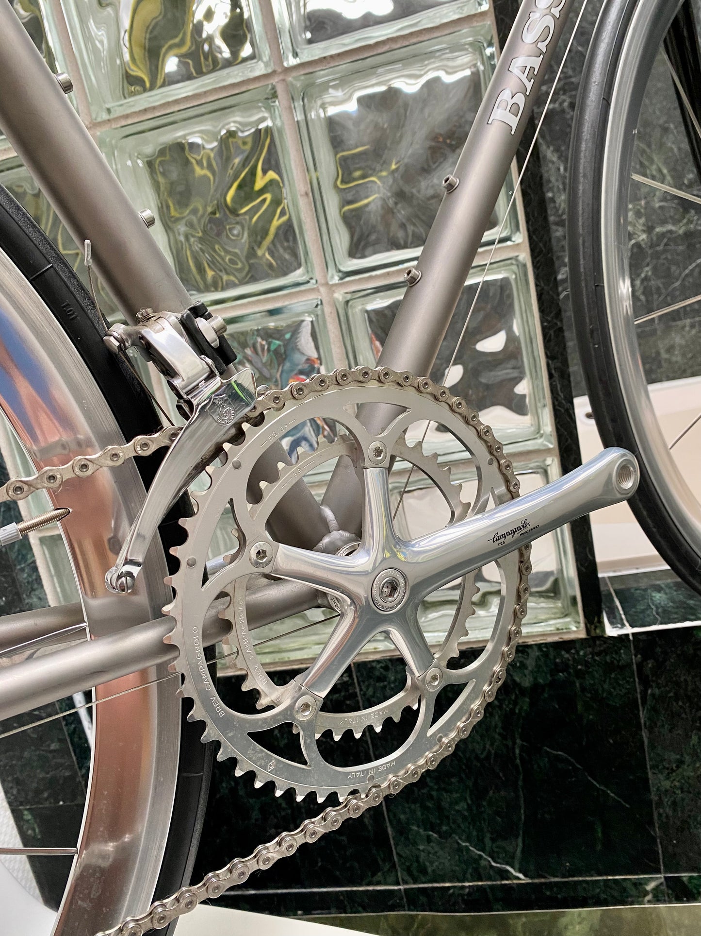 (SIZE 56cm) 1990's BASSO TITANIUM ROAD BIKE - CAMPAGNOLO RECORD - VENTO WHEELSET - INCREDIBLE!