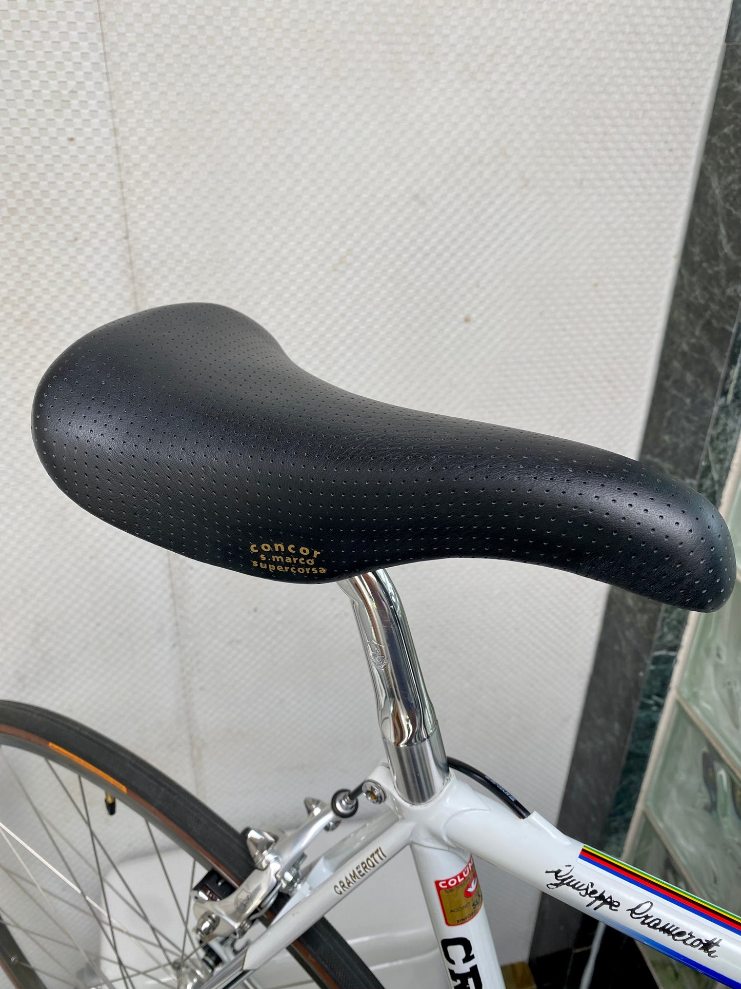 (SIZE 54cm) EARLY-1990's CUSTOM CRAMEROTTI ROAD BIKE - CAMPAGNOLO CHORUS - SPOTLESS