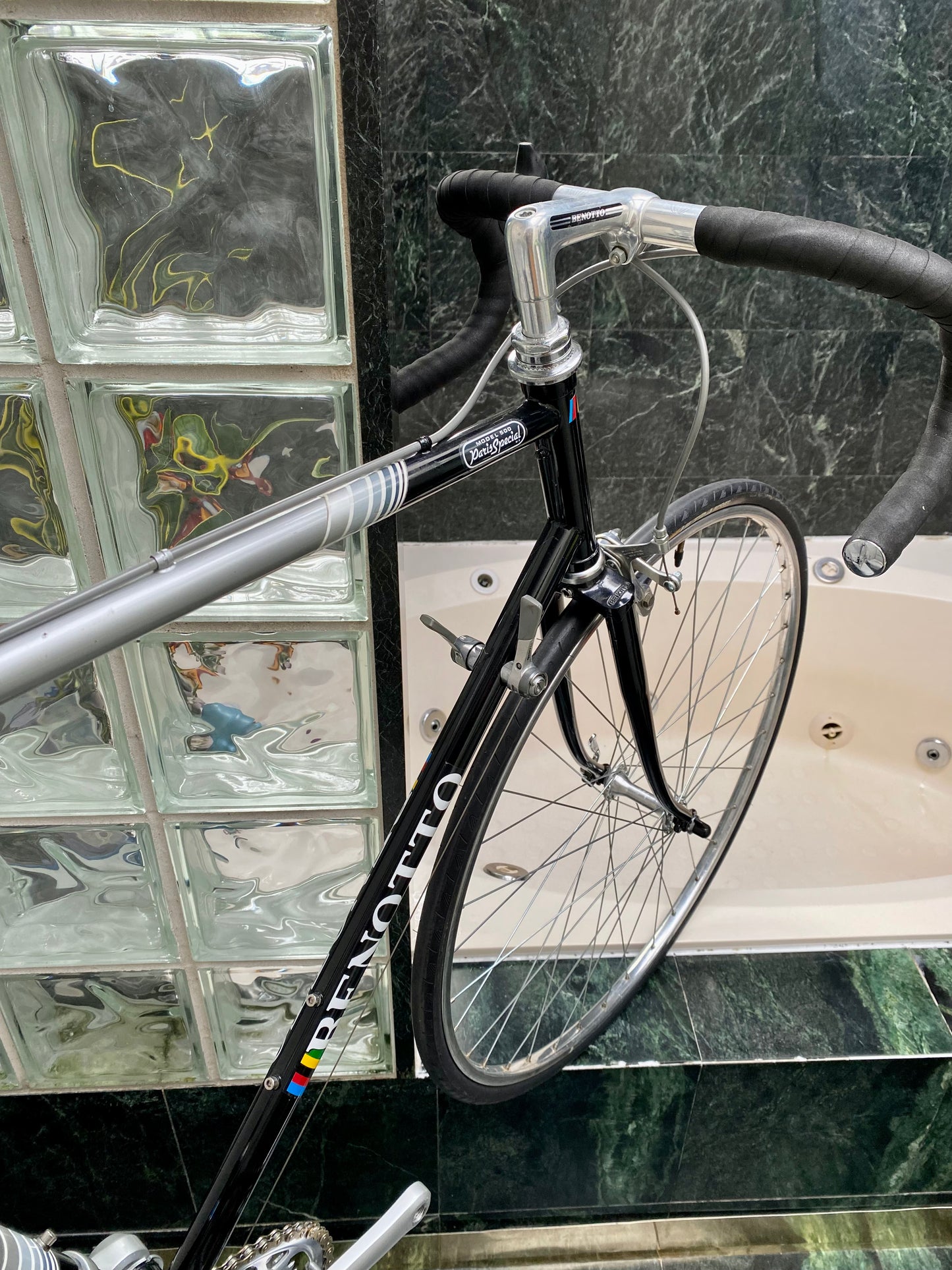 (SIZE 57cm) 1980's BENOTTO MODEL 500 PARIS SPECIAL ROAD BIKE - LIKE NEW