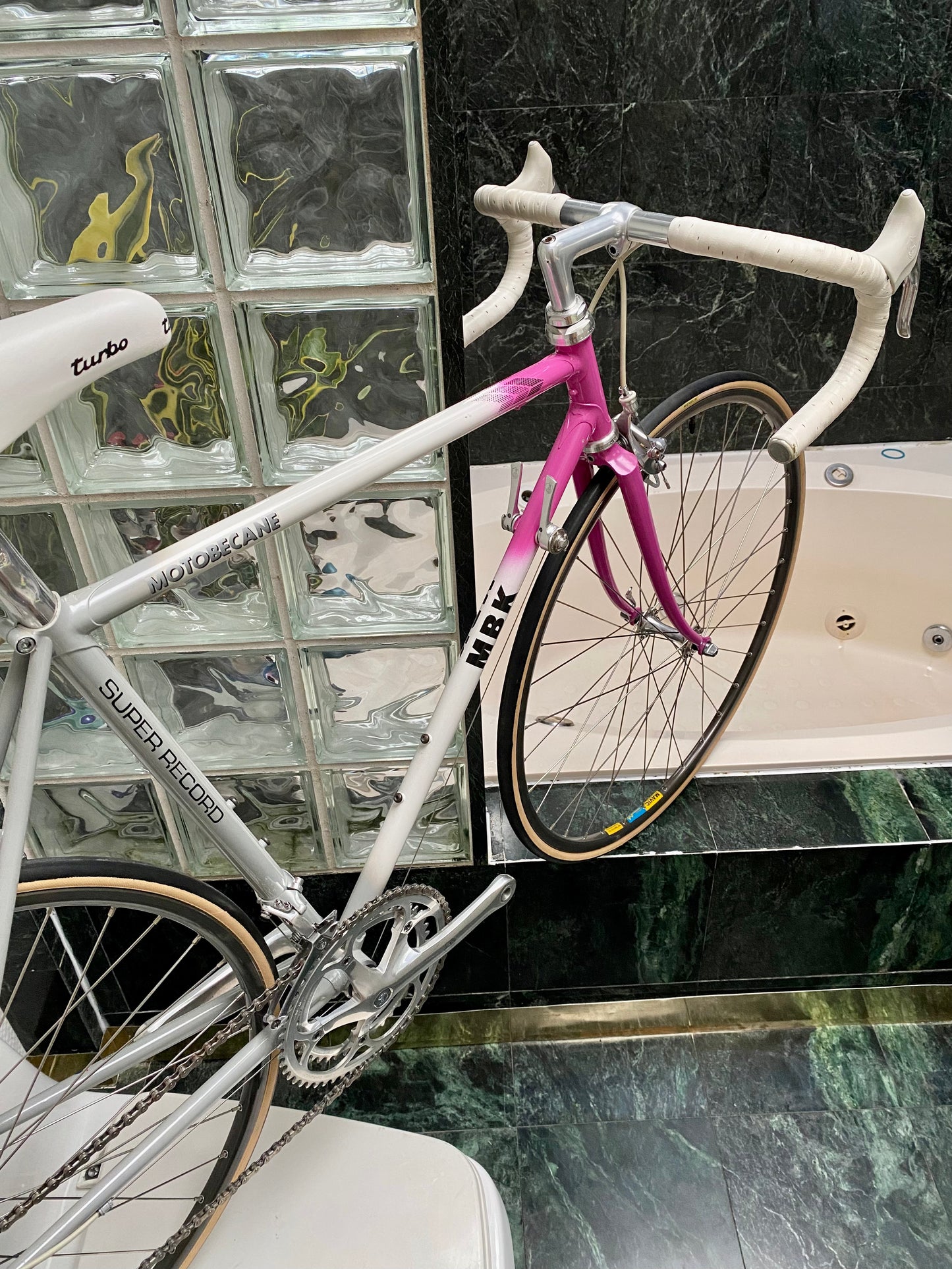 (SIZE 53cm) 1980's MBK / MOTOBECANE ROAD BIKE - CAMPAGNOLO ATHENA