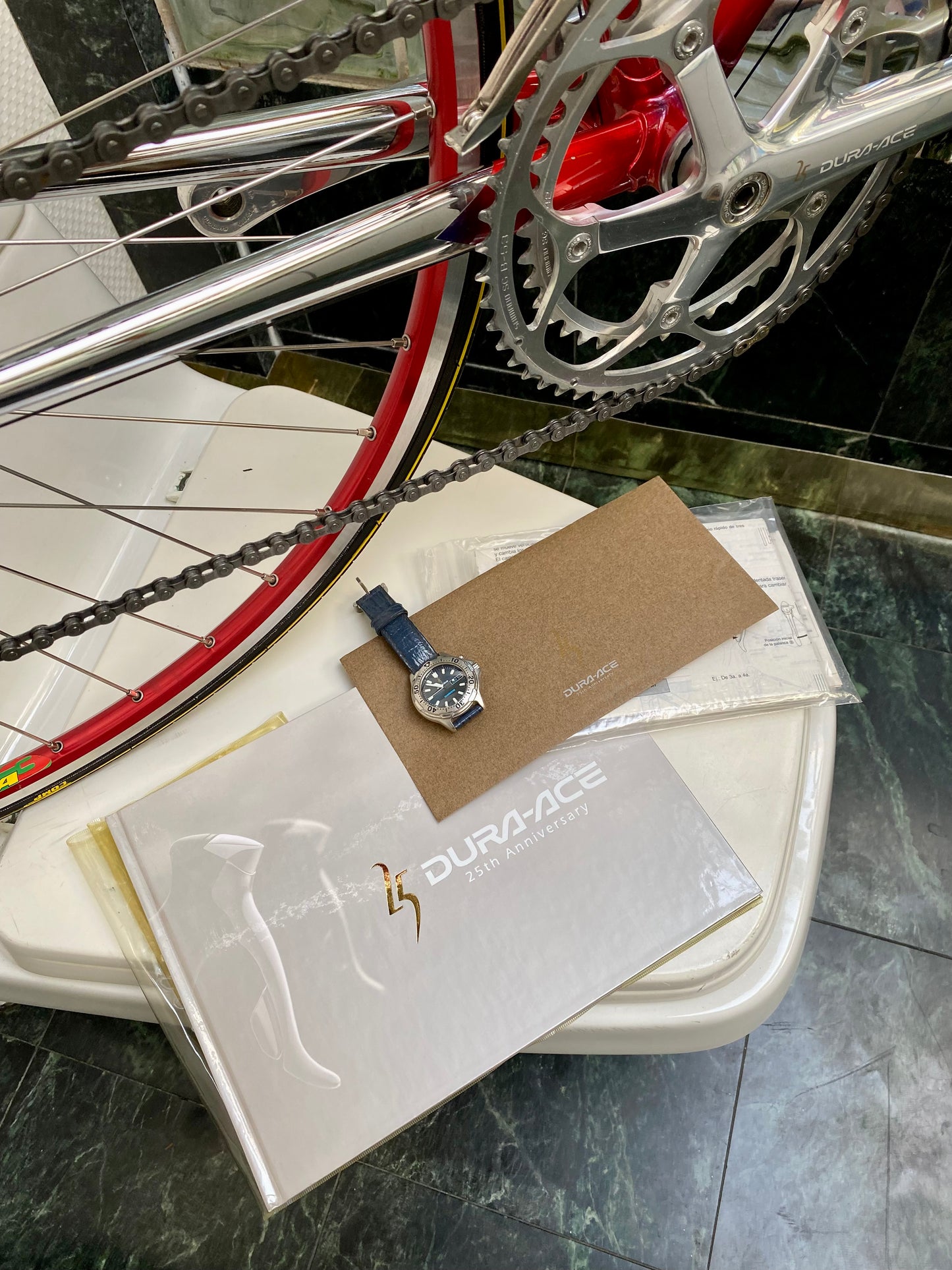 (SIZE 53cm) 1990's LOOK KG243 ROAD BIKE - DURA ACE 25th ANNIVERSARY - EXCEPTIONAL