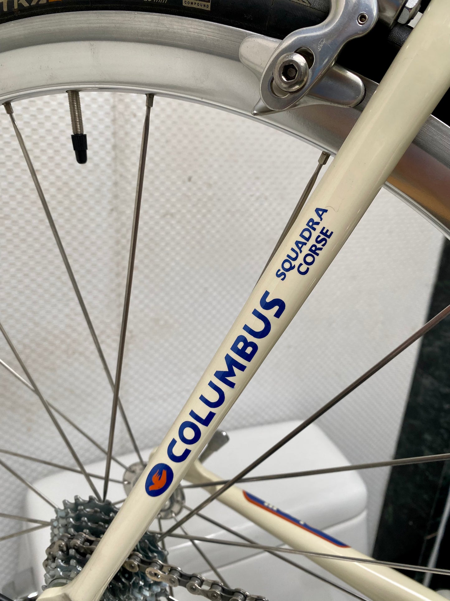 (SIZE 56cm) 1990's CINELLI PRO TEAM ROAD BIKE - CAMPAGNOLO ATHENA GROUPSET - LIKE NEW