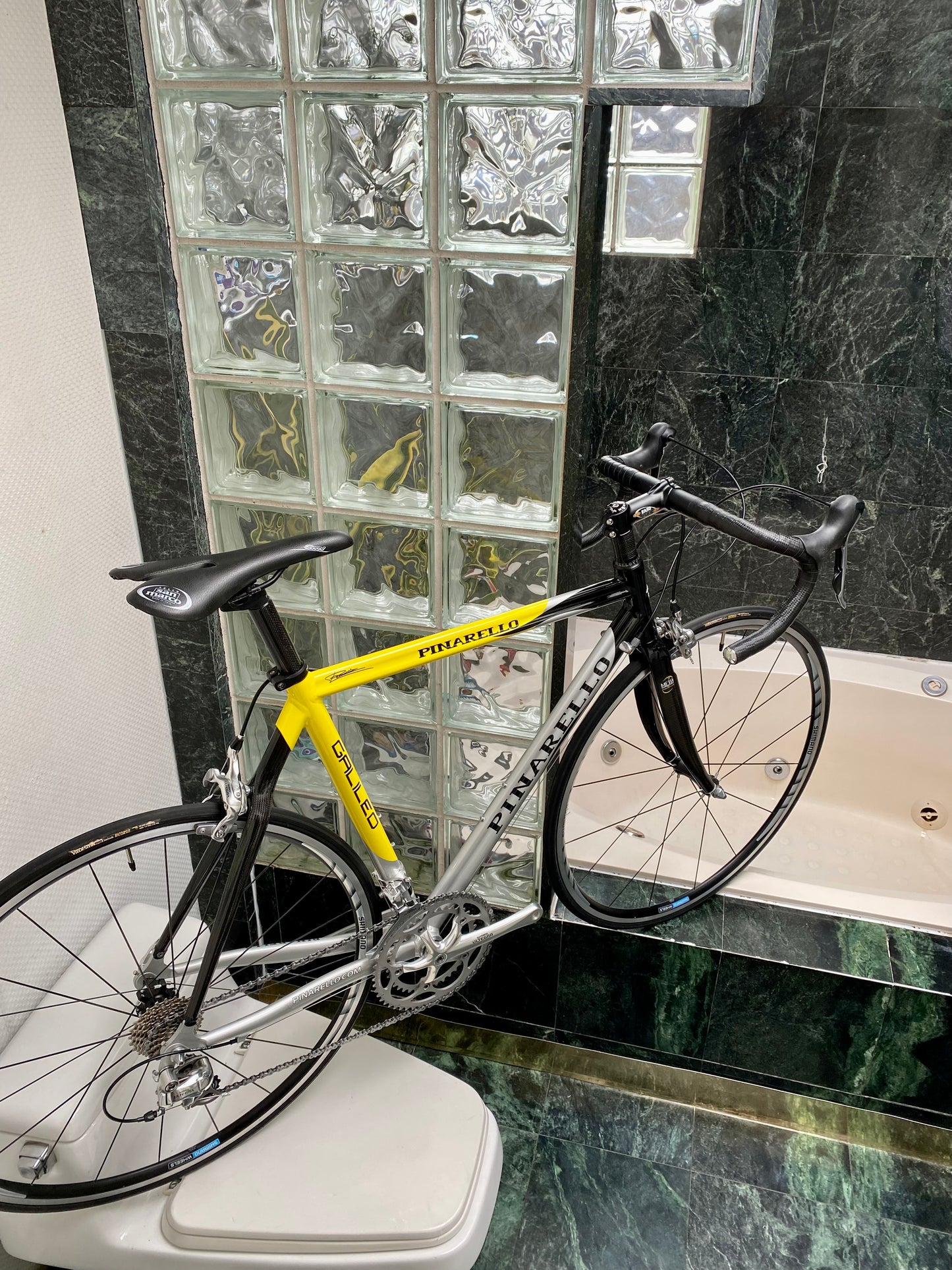 (SIZE 55cm) CLASSIC PINARELLO GALILEO ROAD BIKE - SHIMANO ULTEGRA - LIKE NEW