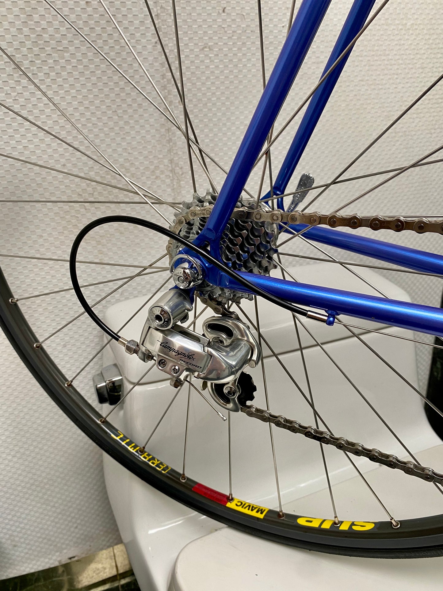 (SIZE 56cm) EARLY-1990's BERTRAND "3000" ROAD BIKE - CAMPAGNOLO RECORD