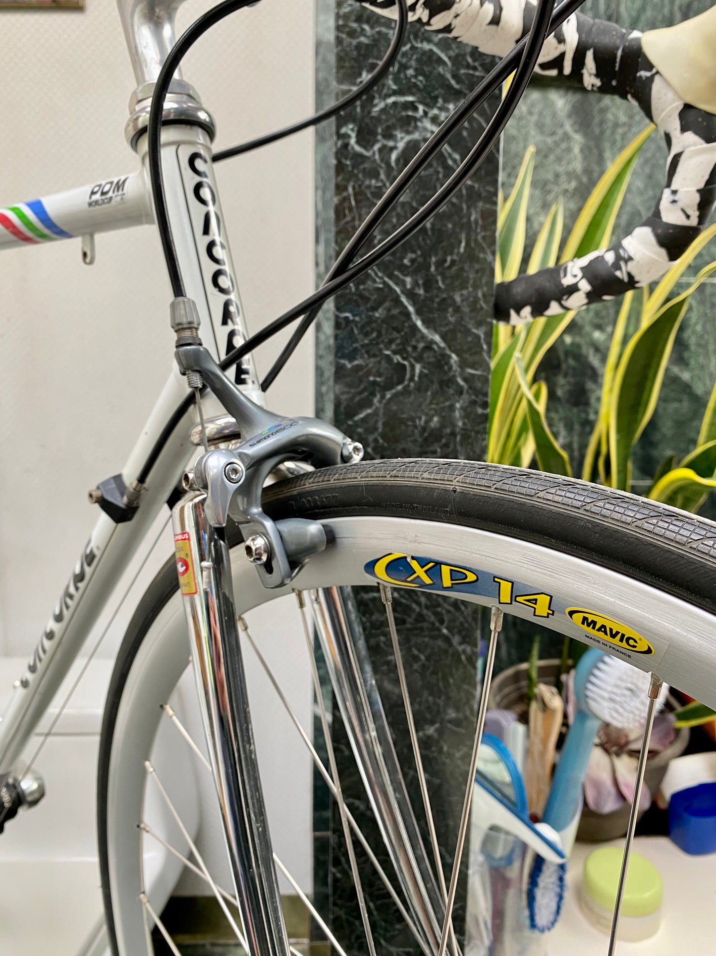 (SIZE 55cm) EARLY-1990's CONCORDE SQUADRA ROAD BIKE - COLUMBUS SLX - SHIMANO 600