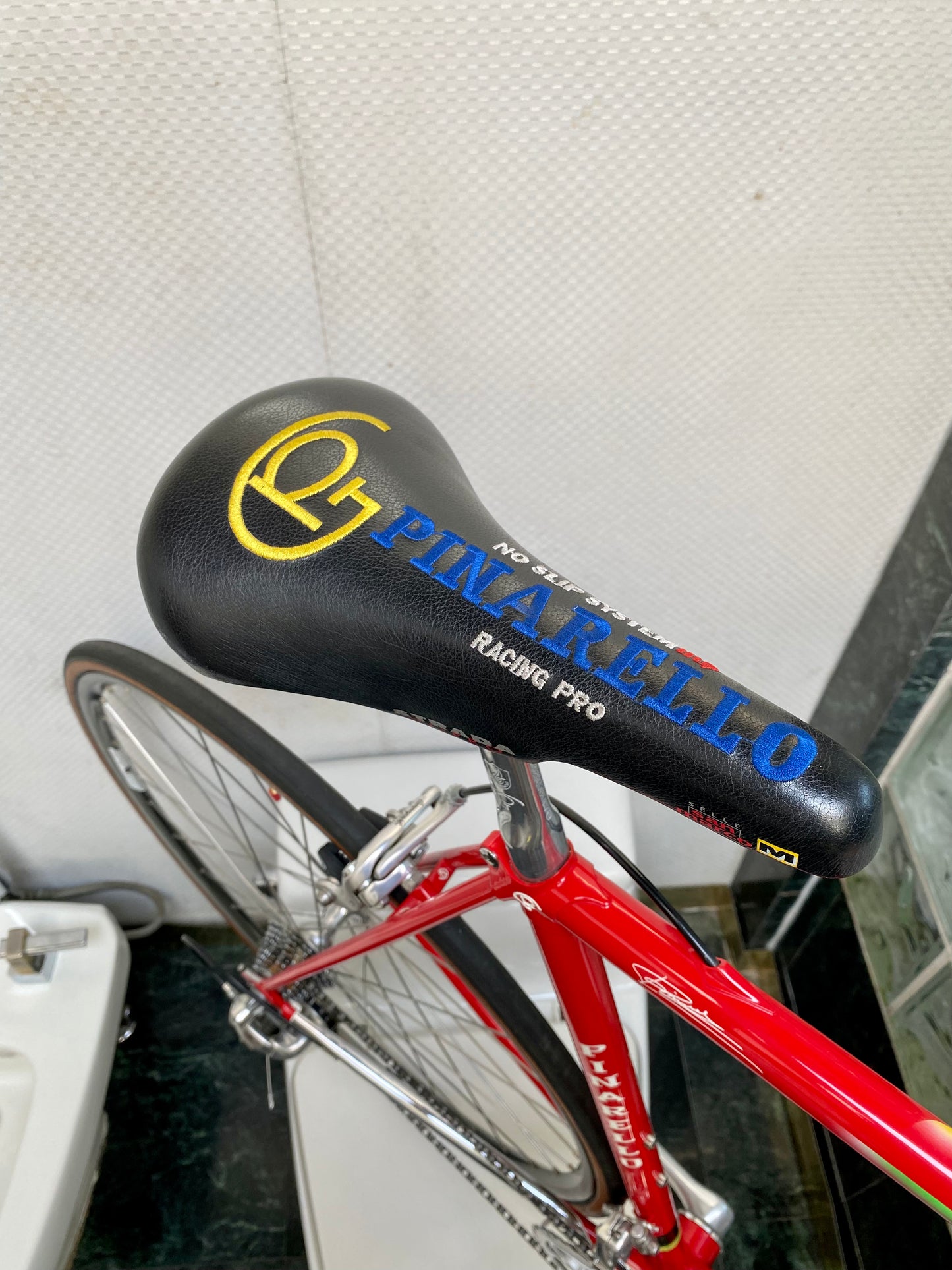 (SIZE 56cm) 1990's PINARELLO STELVIO ROAD BIKE - CAMPAGNOLO - SPOTLESS / LIKE NEW