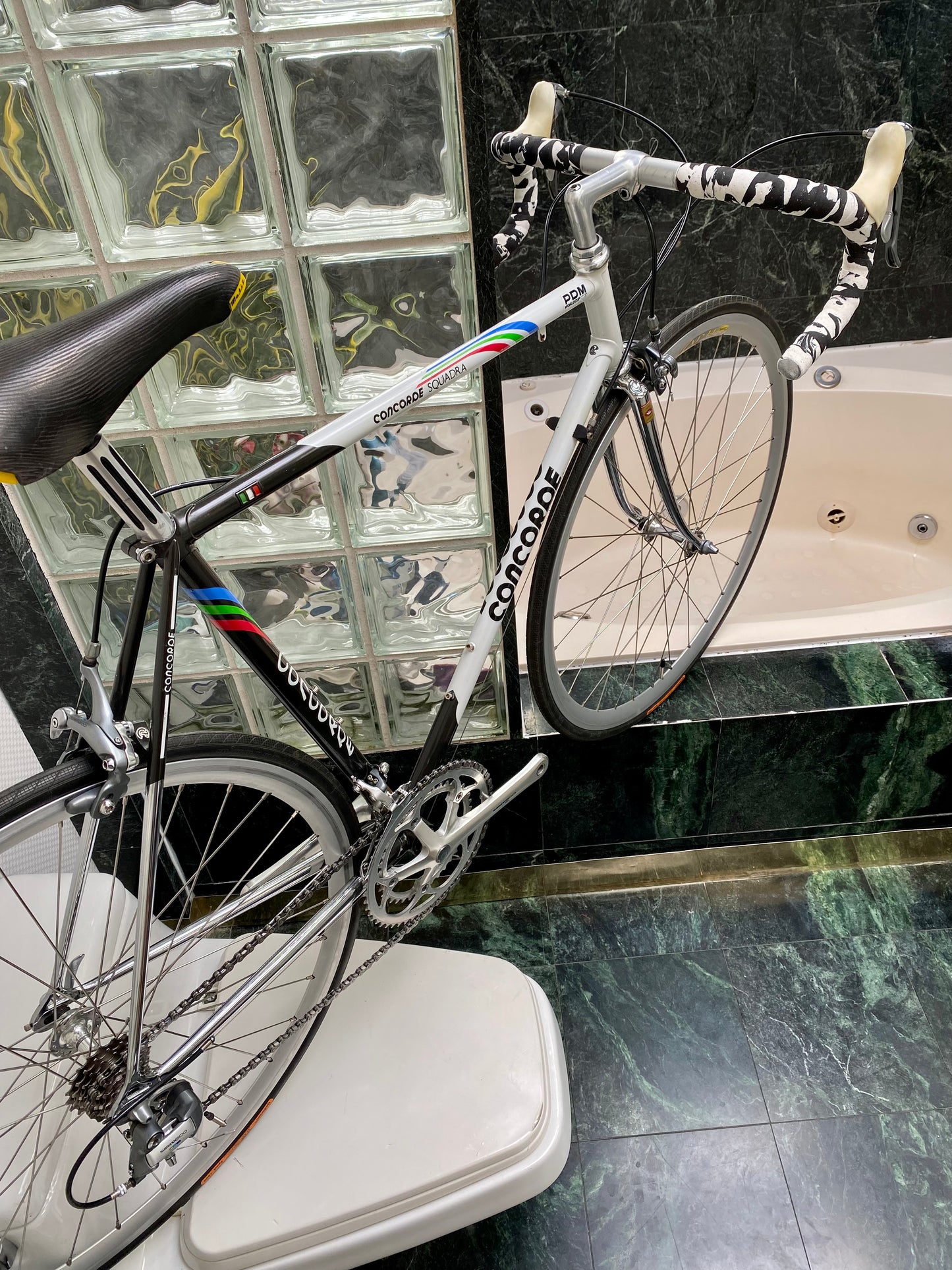 (SIZE 55cm) EARLY-1990's CONCORDE SQUADRA ROAD BIKE - COLUMBUS SLX - SHIMANO 600