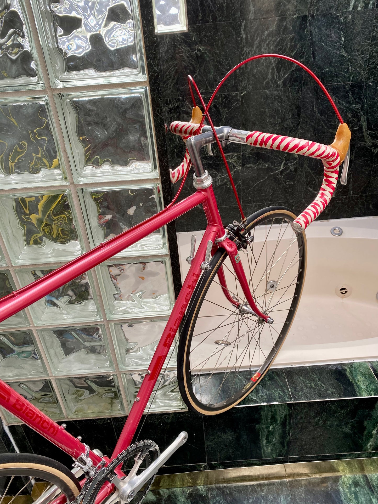 (SIZE 55cm) LIKE NEW 1980's BIANCHI ROAD BIKE - CAMPAGNOLO - SPOTLESS!!!