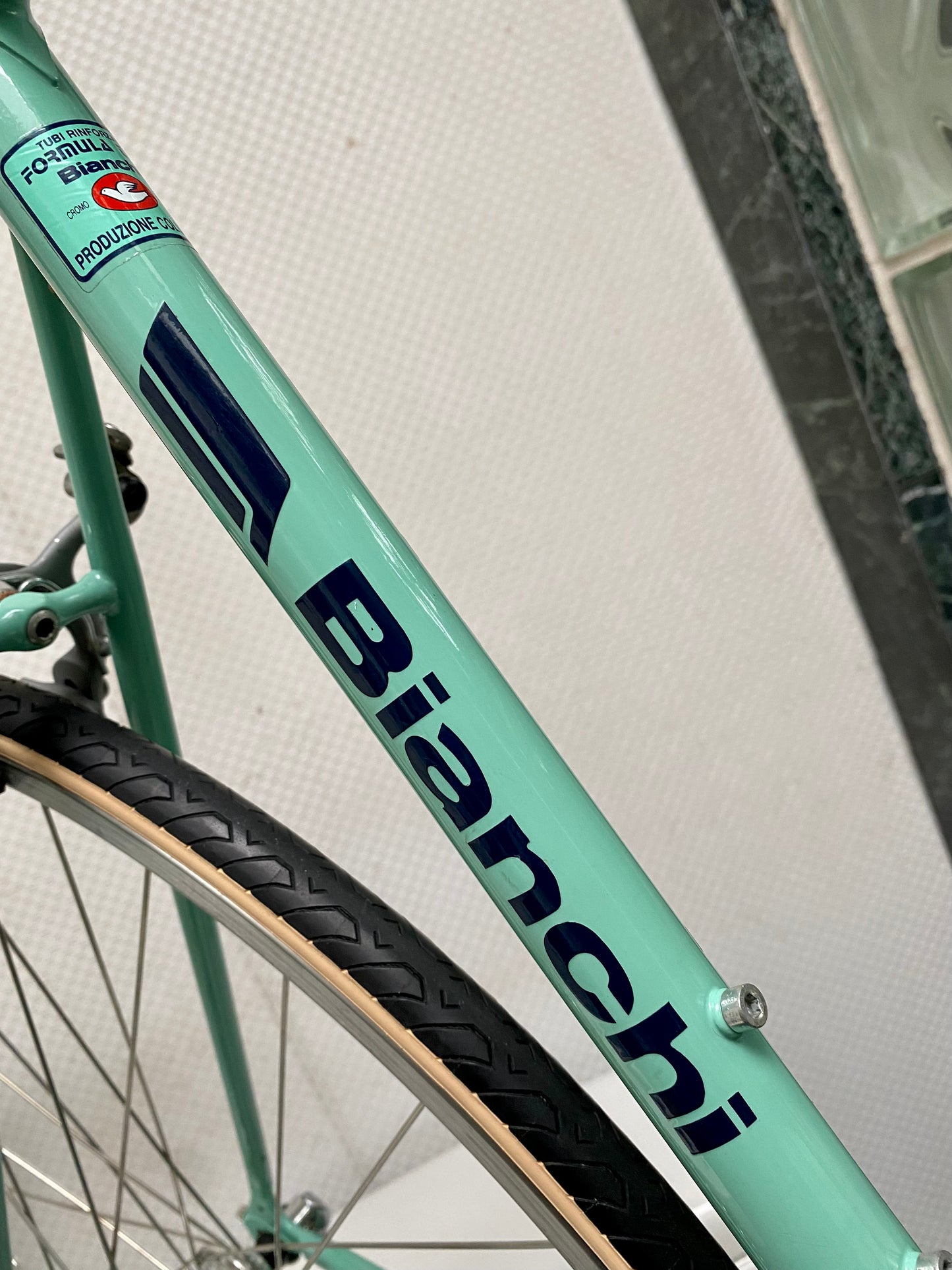 (SIZE 53cm) 1980's BIANCHI TROFEO ROAD BIKE - CAMPAGNOLO - COLUMBUS - LIKE NEW