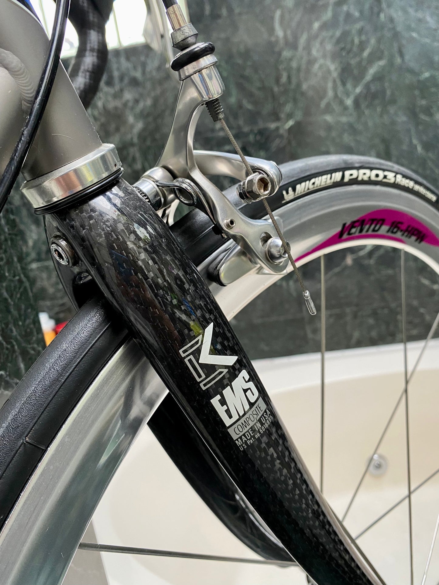 (SIZE 56cm) 1990's BASSO TITANIUM ROAD BIKE - CAMPAGNOLO RECORD - VENTO WHEELSET - INCREDIBLE!