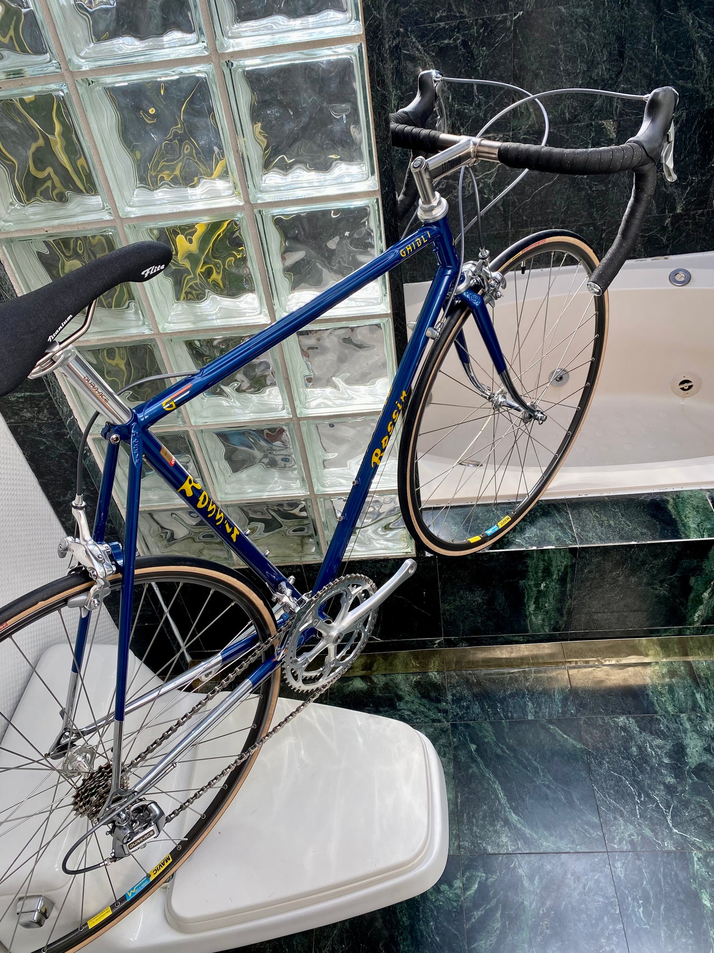(SIZE 53cm) INCREDIBLE EARLY-1990's ROSSIN GHIBLI ROAD BIKE - SHIMANO DURA ACE