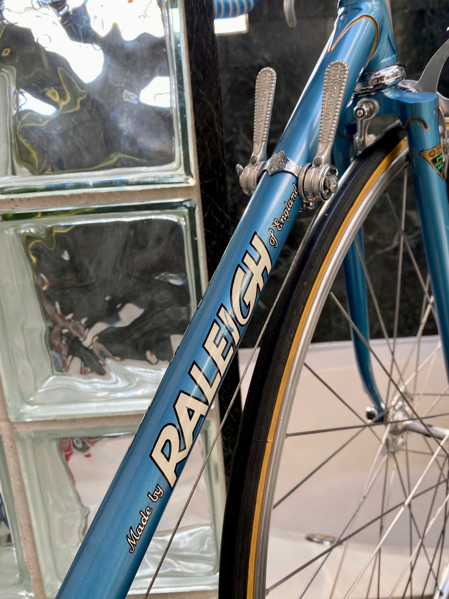 (SIZE 59cm) 1970's PROFESSIONAL ROAD BIKE - ALL ORIGINAL - CAMPAGNOLO GROUPSET