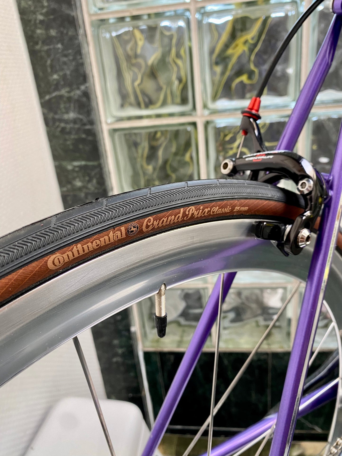 (SIZE 53cm) SENSATIONAL ROSSIN NEO-RETRO BUILD - CAMPAGNOLO CENTAUR CARBON GROUPSET - BEAUTIFUL!!!