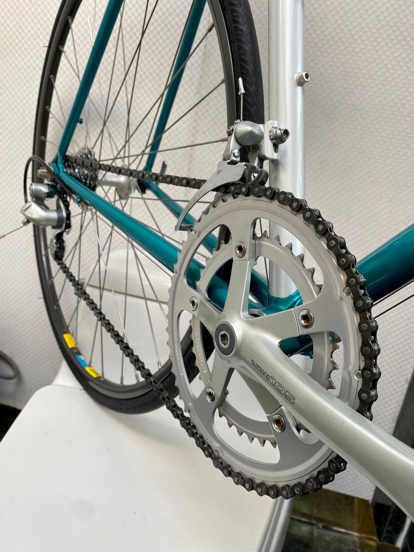 (SIZE 55cm) EARLY-1990's GARDIN ROAD BIKE - SHIMANO 105