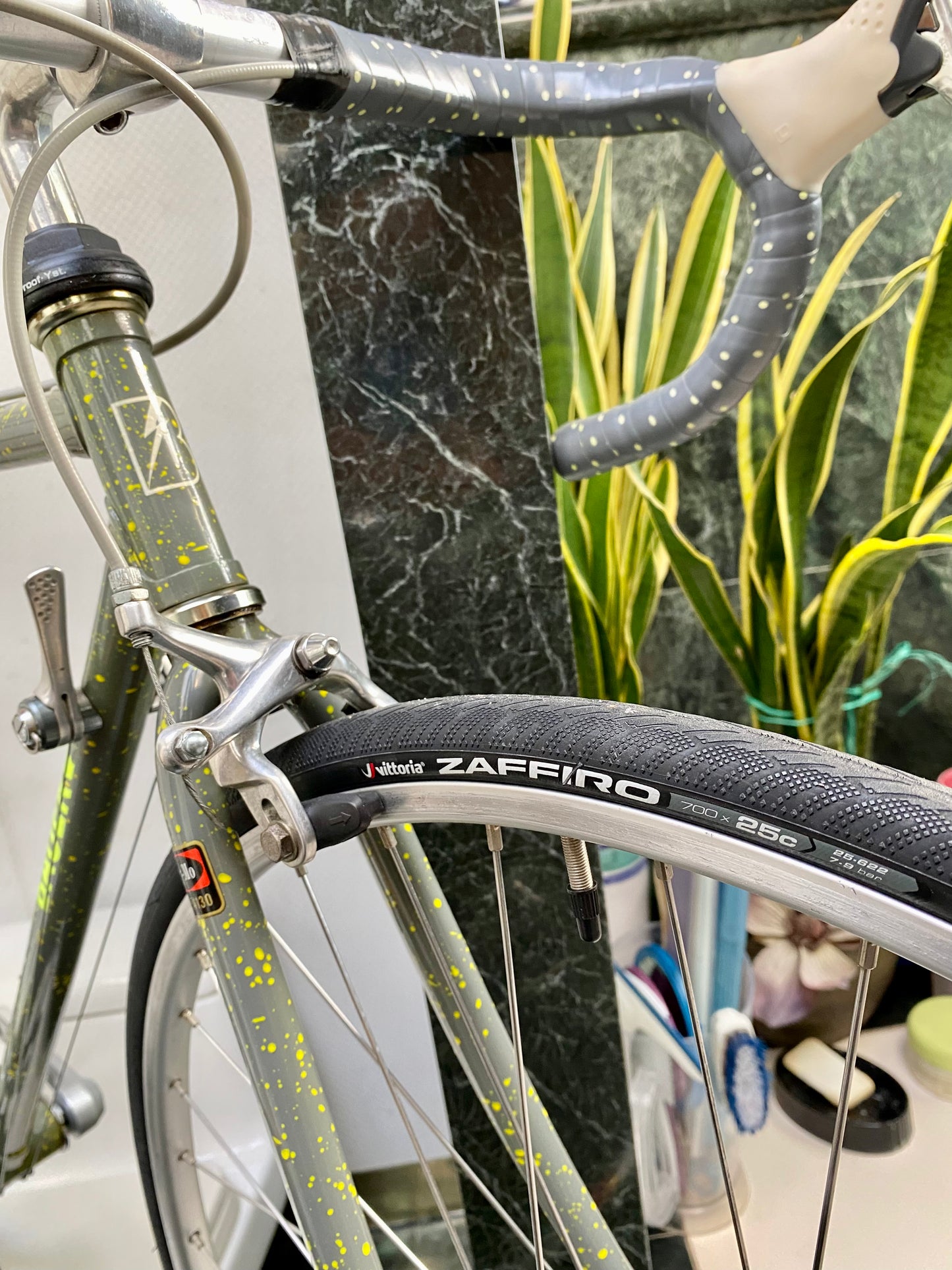 (SIZE 53cm) 1980's STEVE BAUER SIROCCO ROAD BIKE - FUN PAINT!