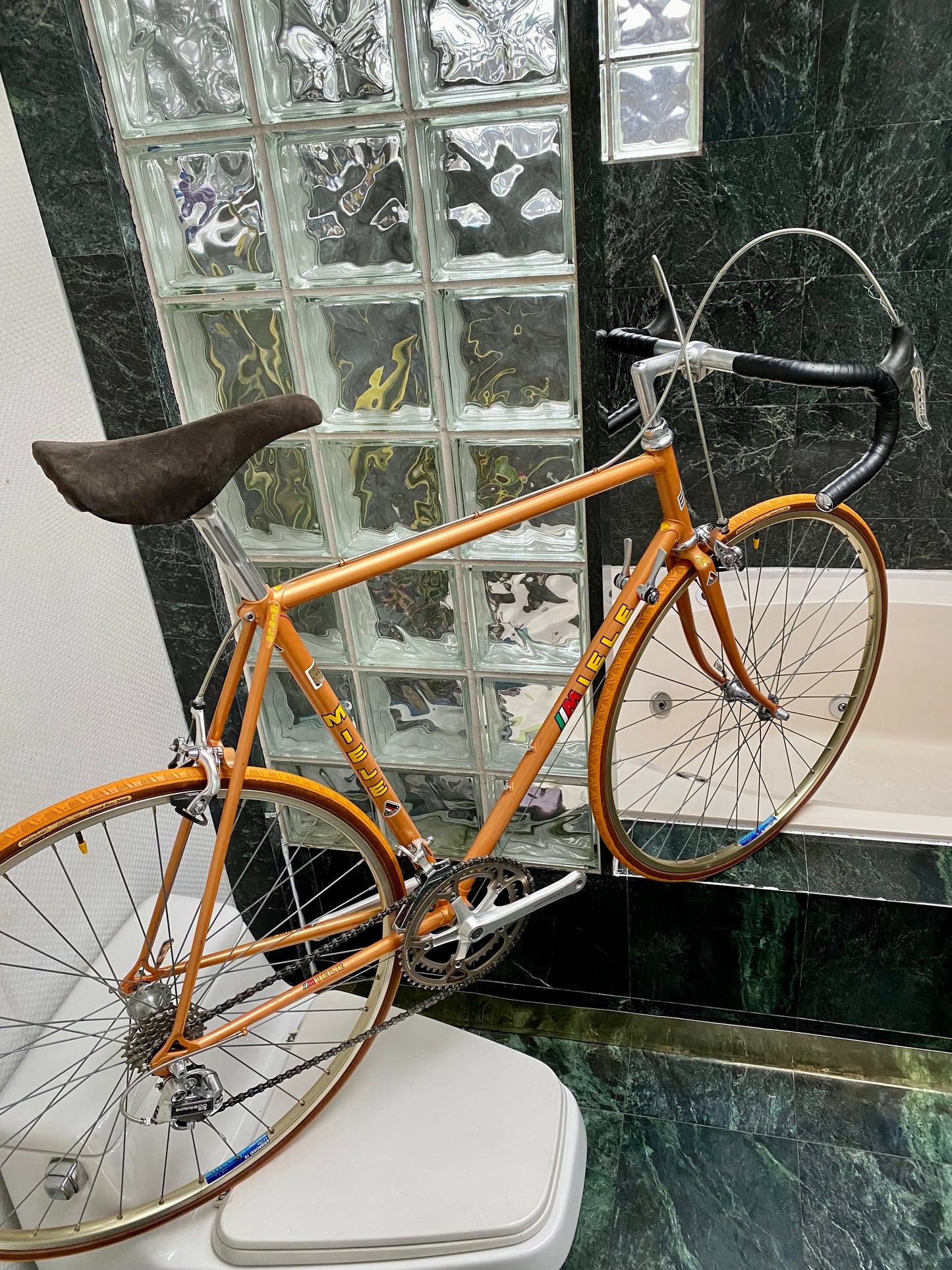 (SIZE 57cm) 1980's MIELE ROAD BIKE - ROSSIN-BUILT - SHIMANO 600