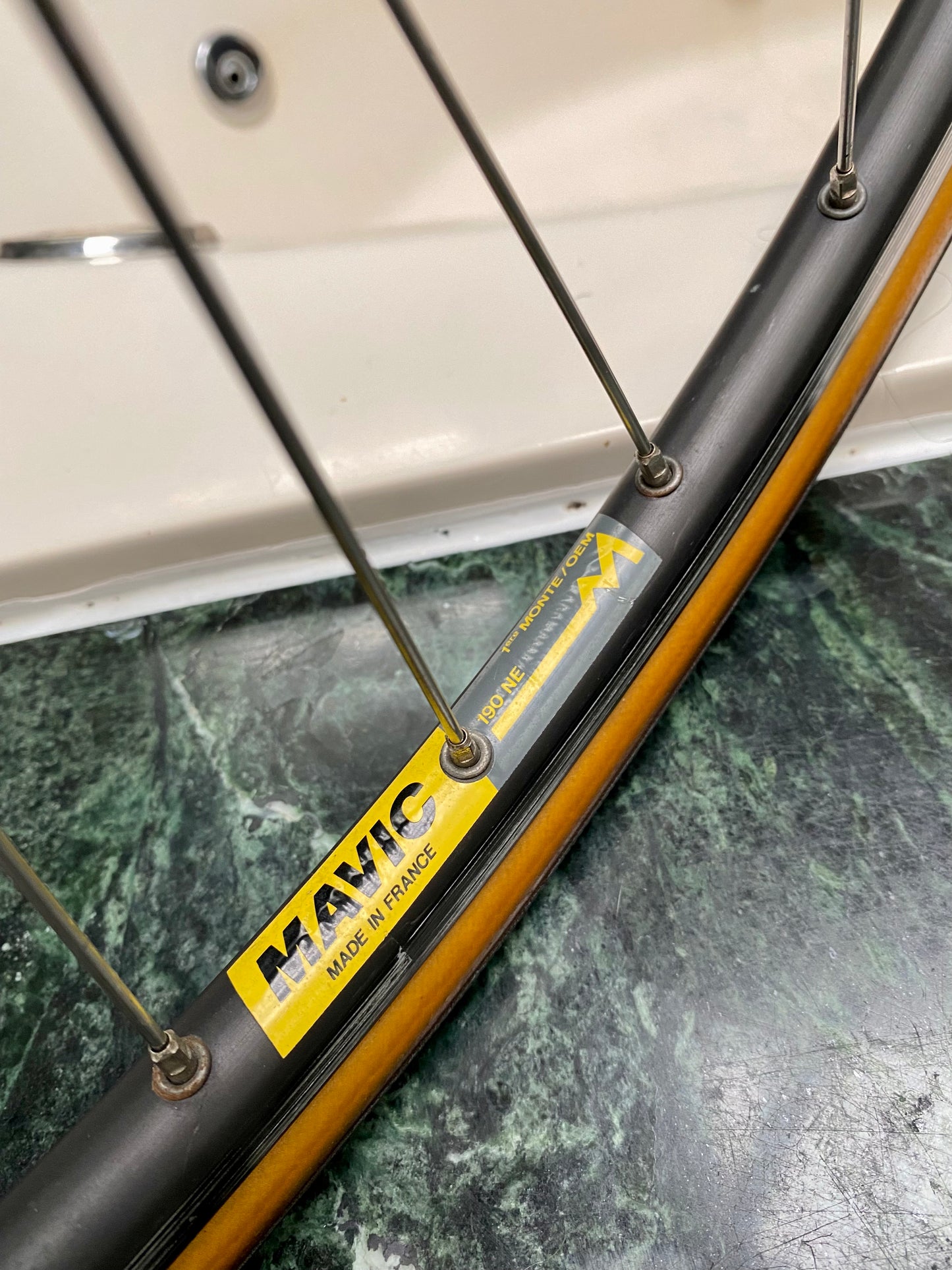 (SIZE 57cm) 1980's CONCORDE COLOMBO ROAD BIKE - CAMPAGNOLO ATHENA