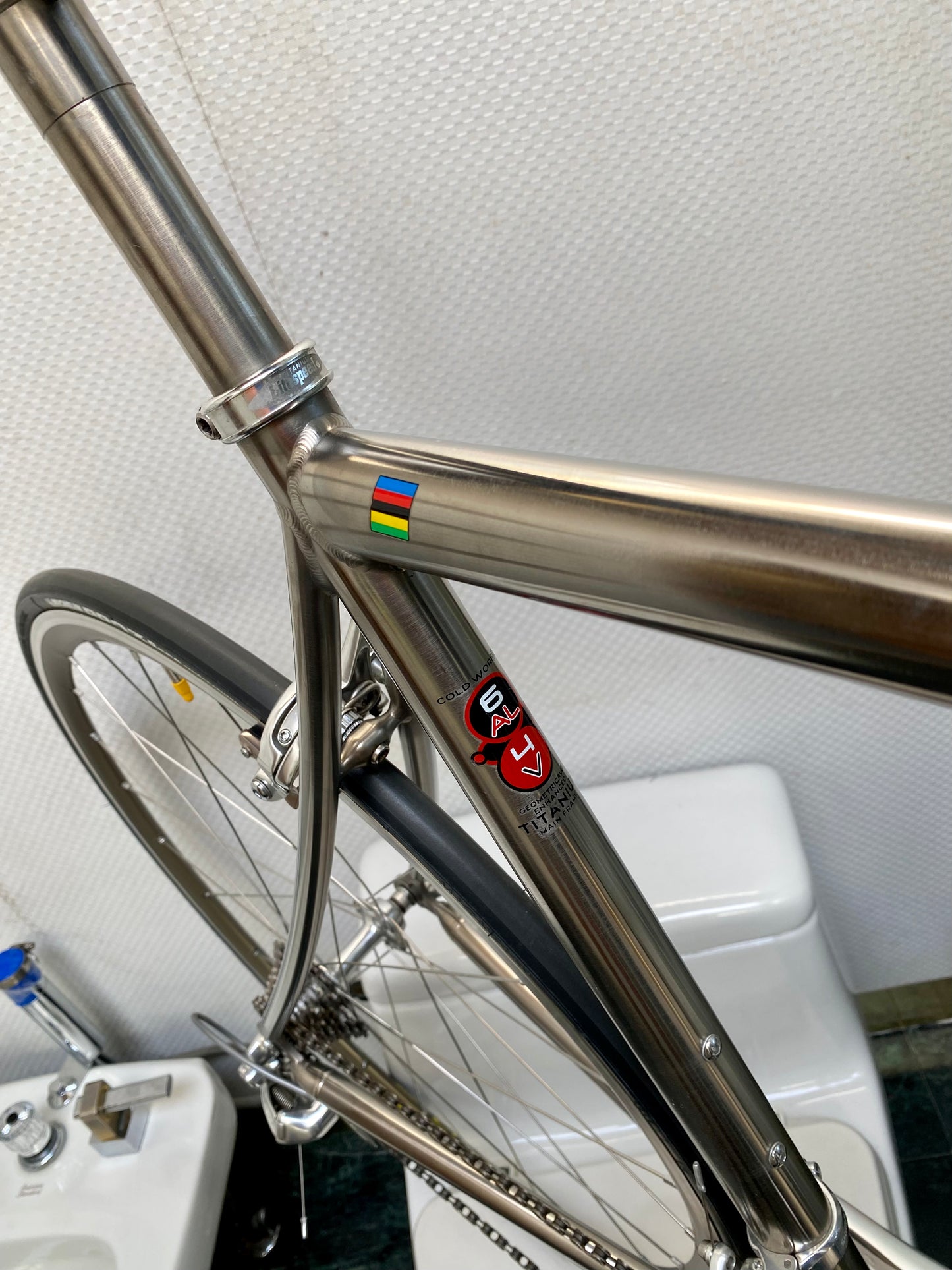 (SIZE 55cm) LATE-1990's LITESPEED VORTEX TITANIUM ROAD BIKE - SHIMANO DURA ACE - LIKE NEW