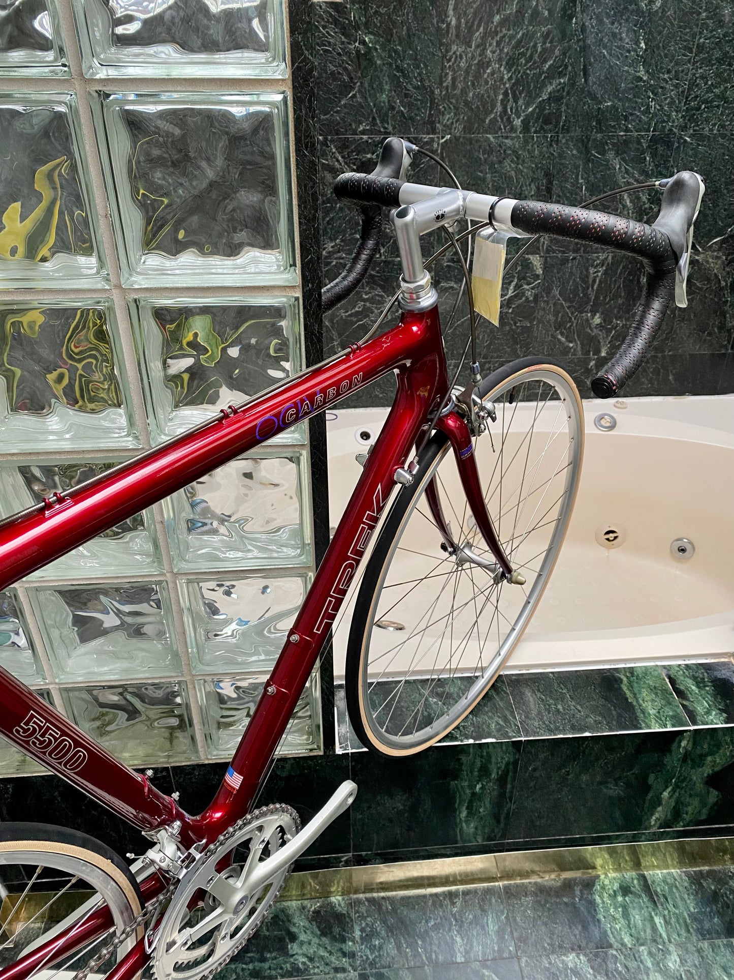 (SIZE 57cm) EARLY-1990's TREK 5500 CARBON ROAD BIKE - SHIMANO 105
