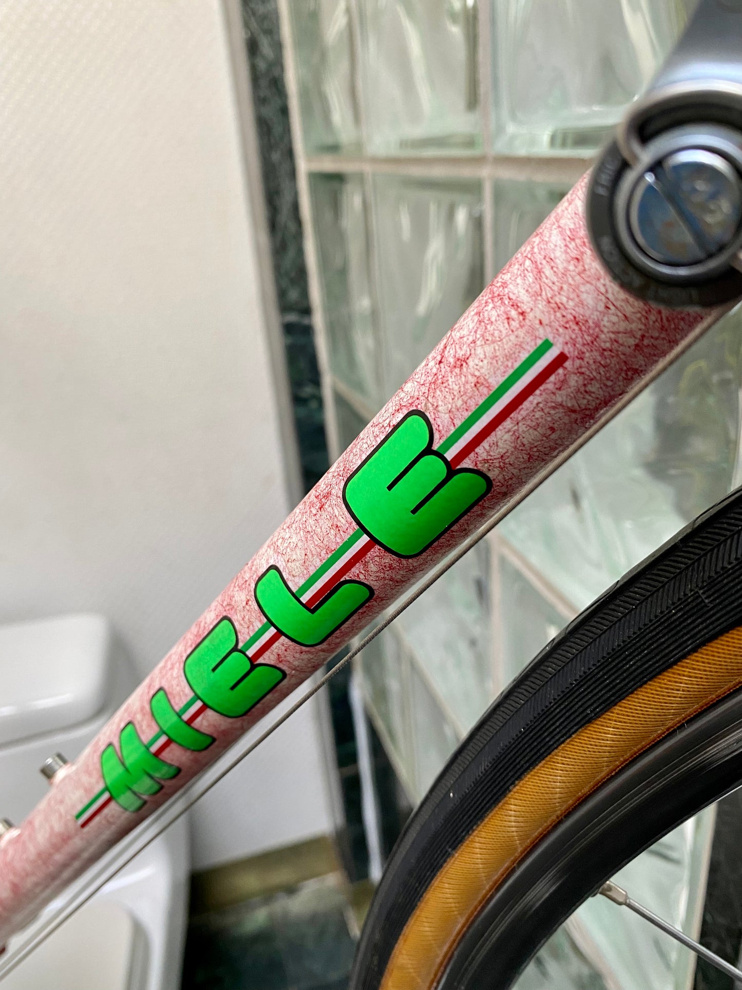 (SIZE 60cm) 1980's MIELE ROAD BIKE - PINK SPLATTER - COOL