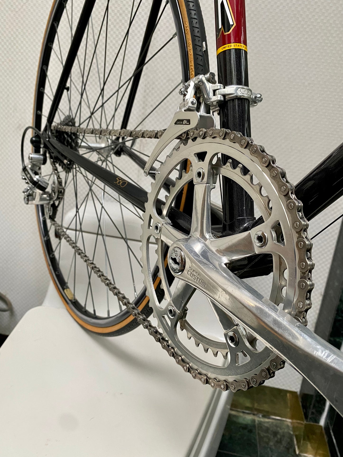 (SIZE 53cm) EARLY-1980's TREK 560 ROAD BIKE - LIKE NEW