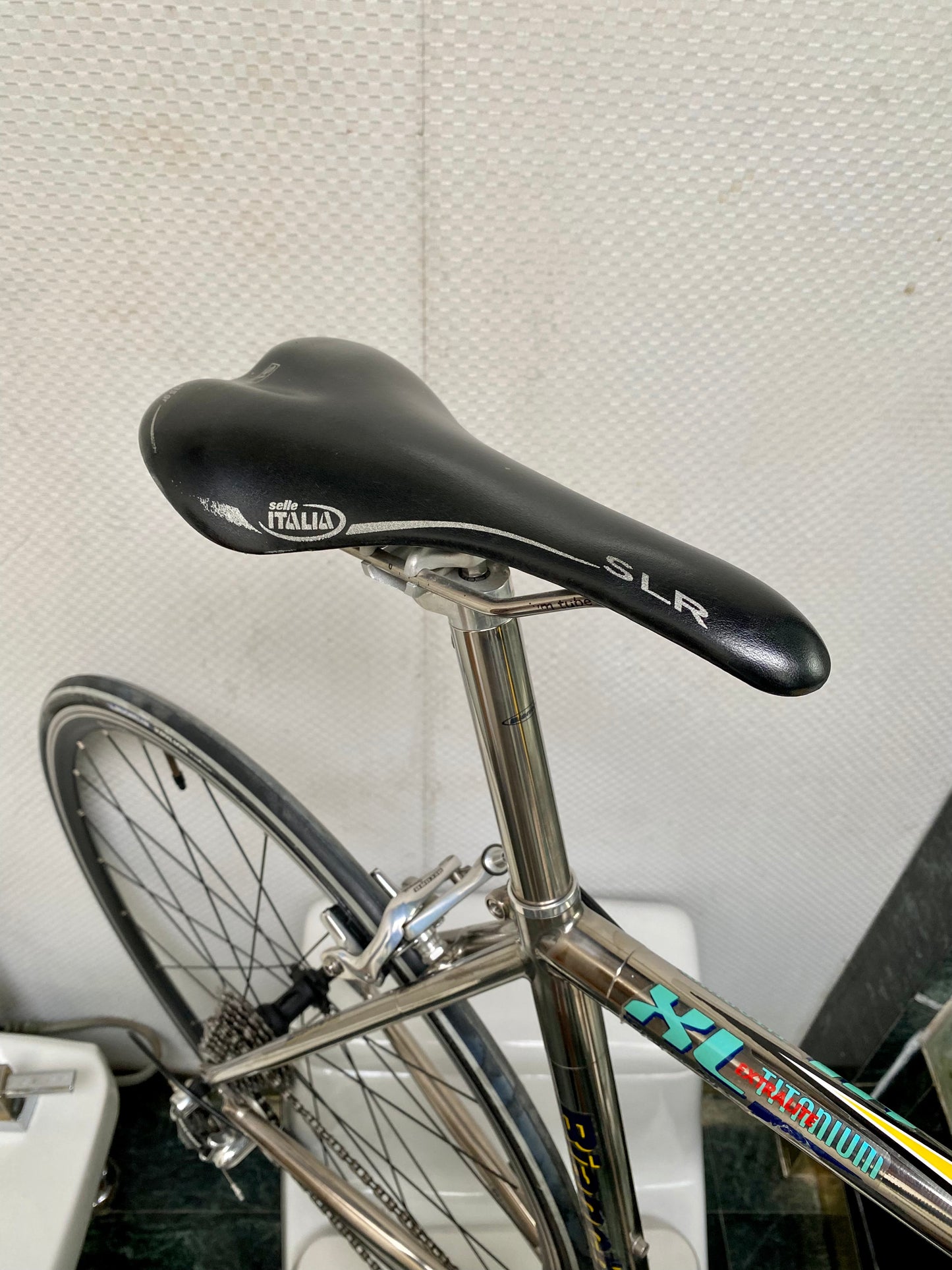 (SIZE 54cm) 2004 BIANCHI "XL EXTRALITE" TITANIUM ROAD BIKE - CAMPAGNOLO RECORD - SPOTLESS