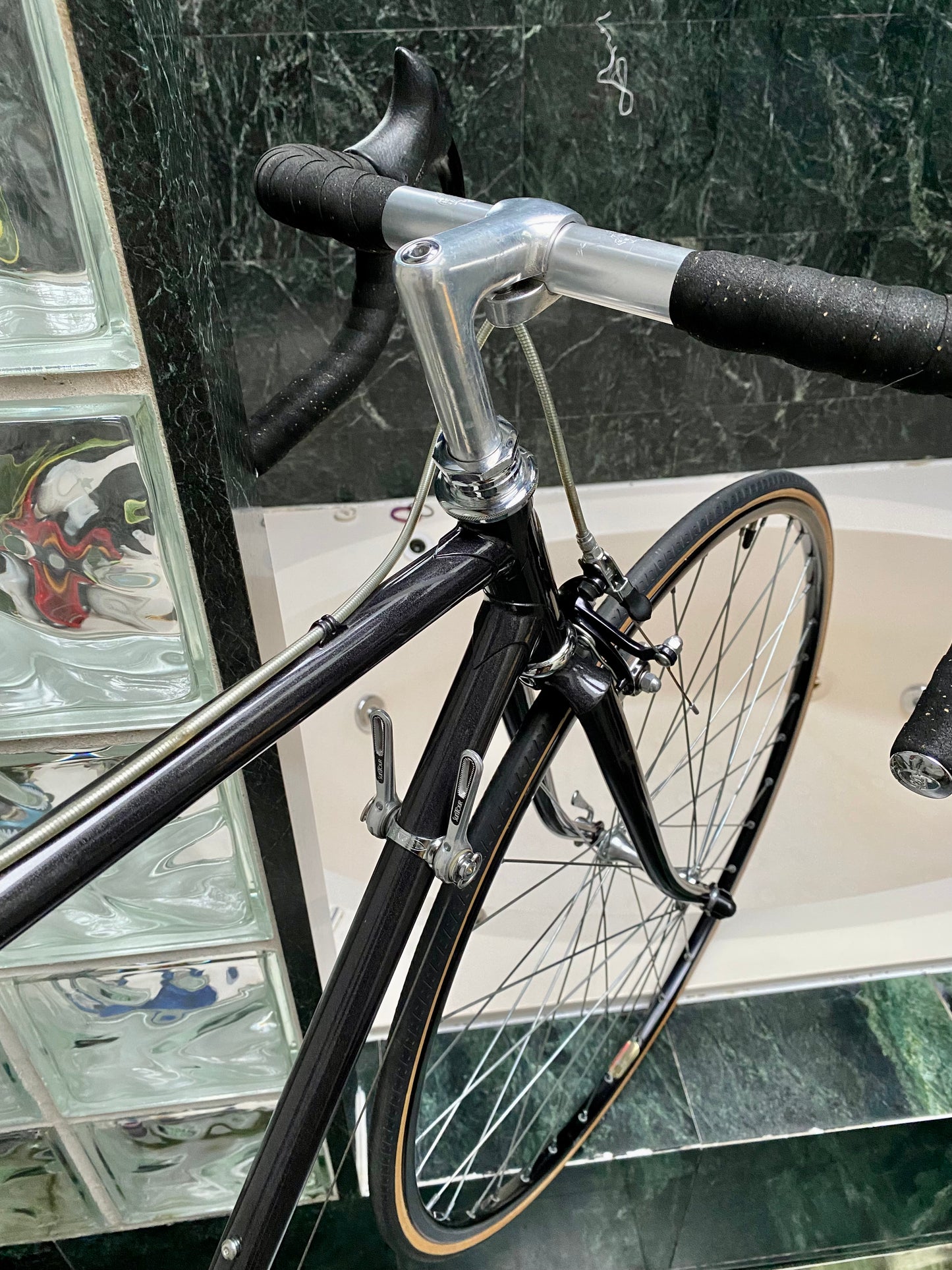 (SIZE 53cm) EARLY-1980's TREK 560 ROAD BIKE - LIKE NEW