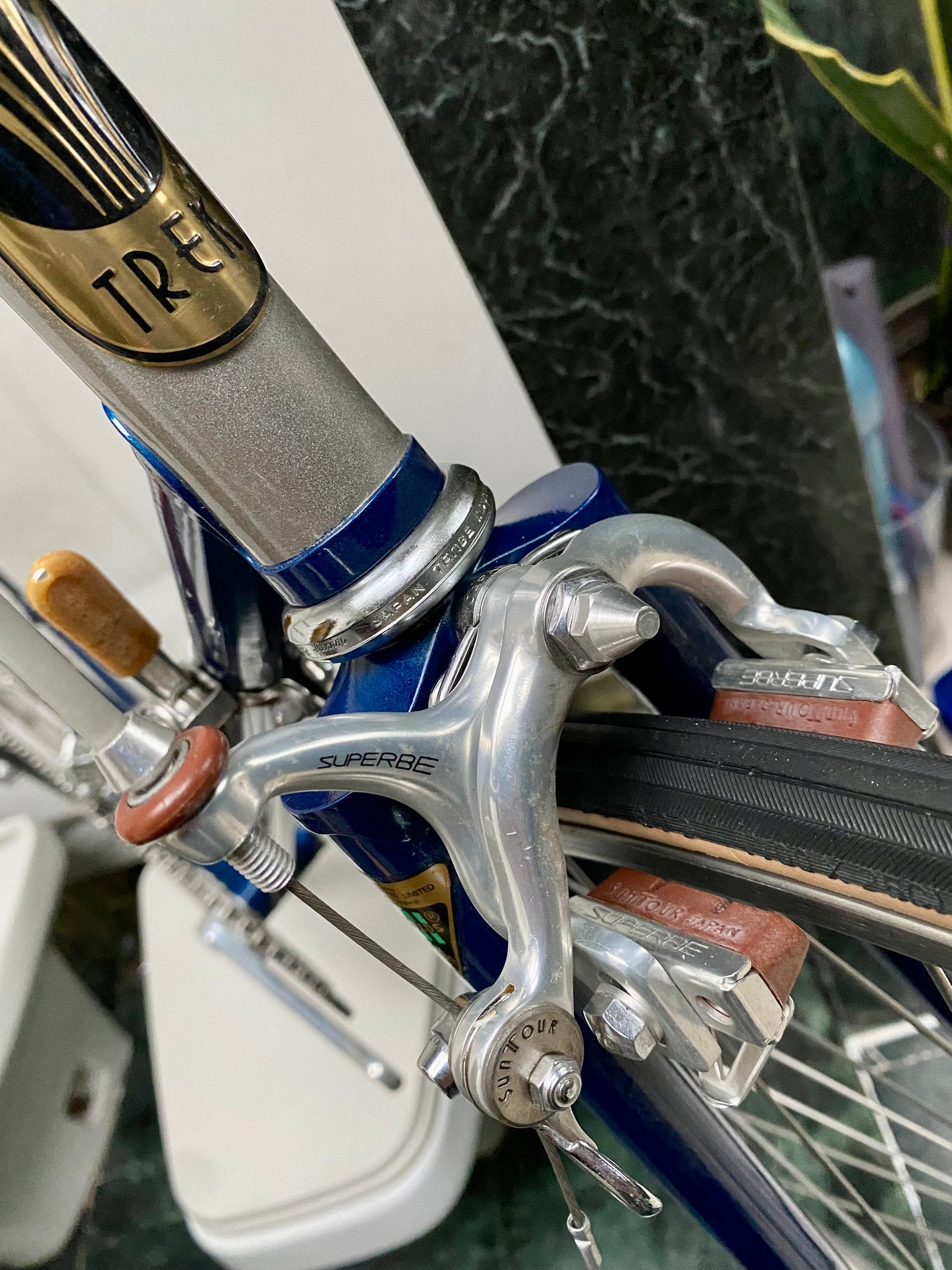 (SIZE 56cm) EARLY-1980's TREK 700 ROAD BIKE - SUNTOUR SUPERBE - REYNOLDS 531 - SPOTLESS