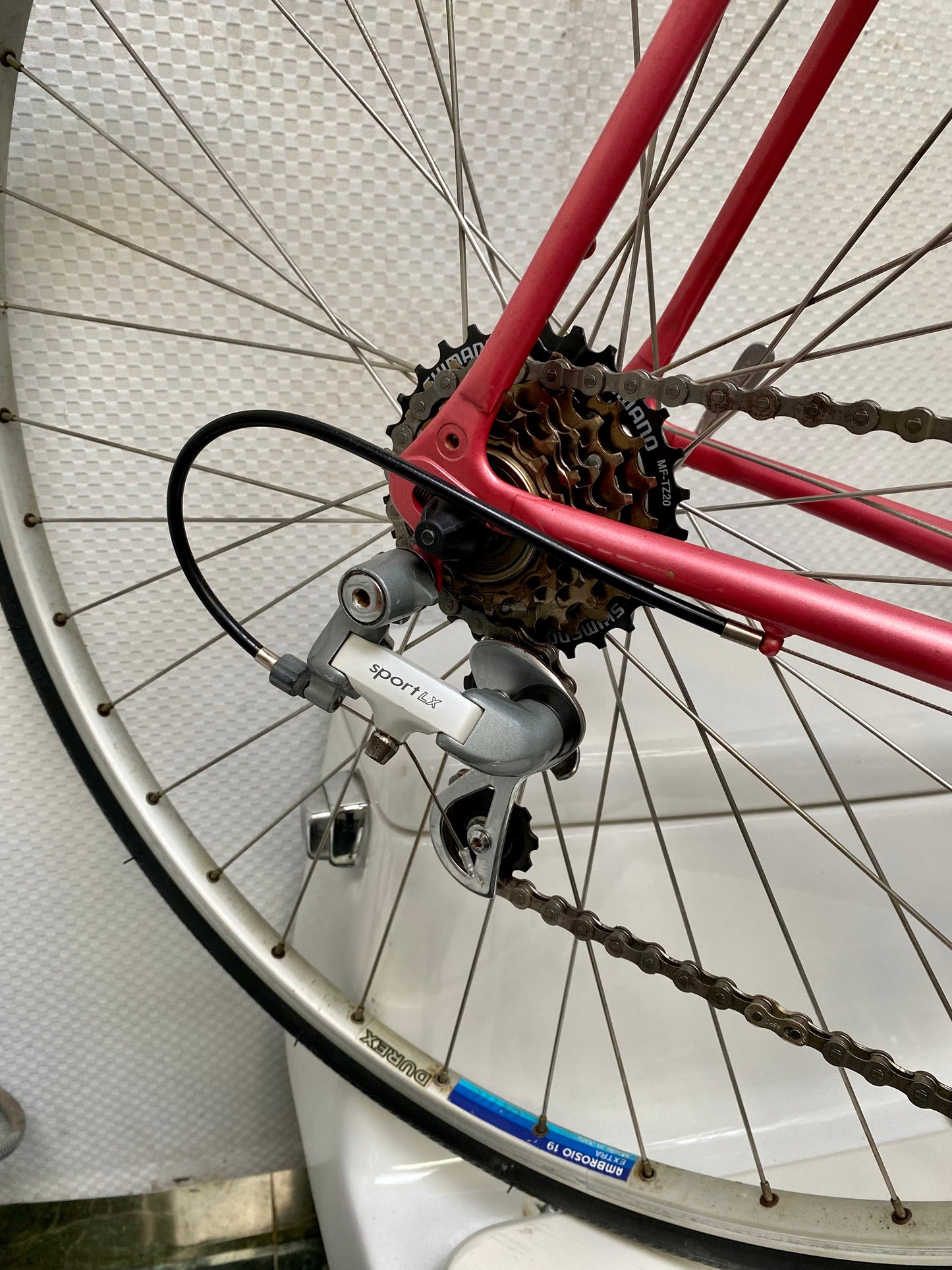 (SIZE 58cm) BIANCHI SQUADRA ROAD BIKE - MADE IN ITALY - COLUMBUS