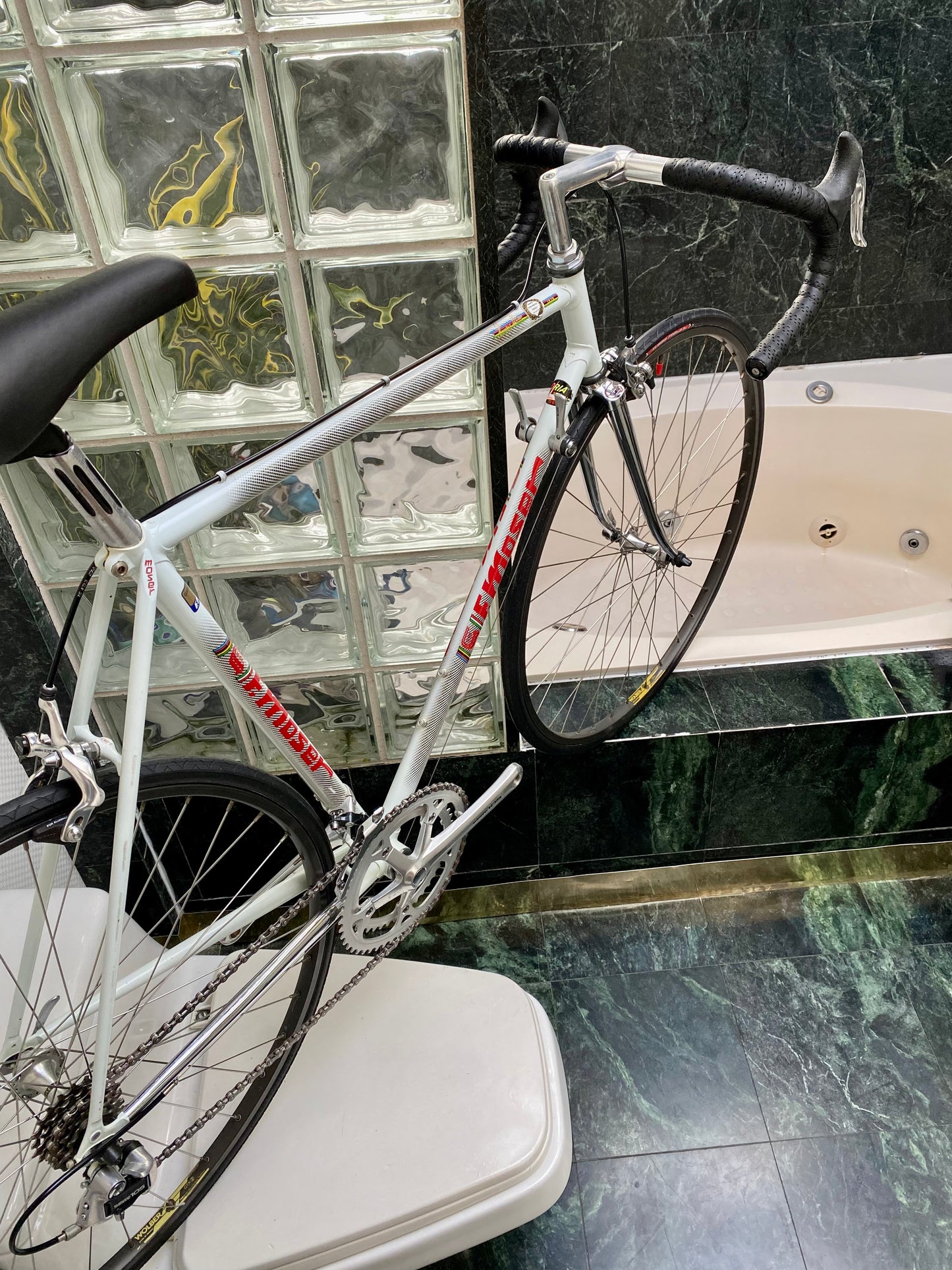 (SIZE 55cm) 1980's MOSER ROAD BIKE - SHIMANO 105 - ORIA SPECIAL