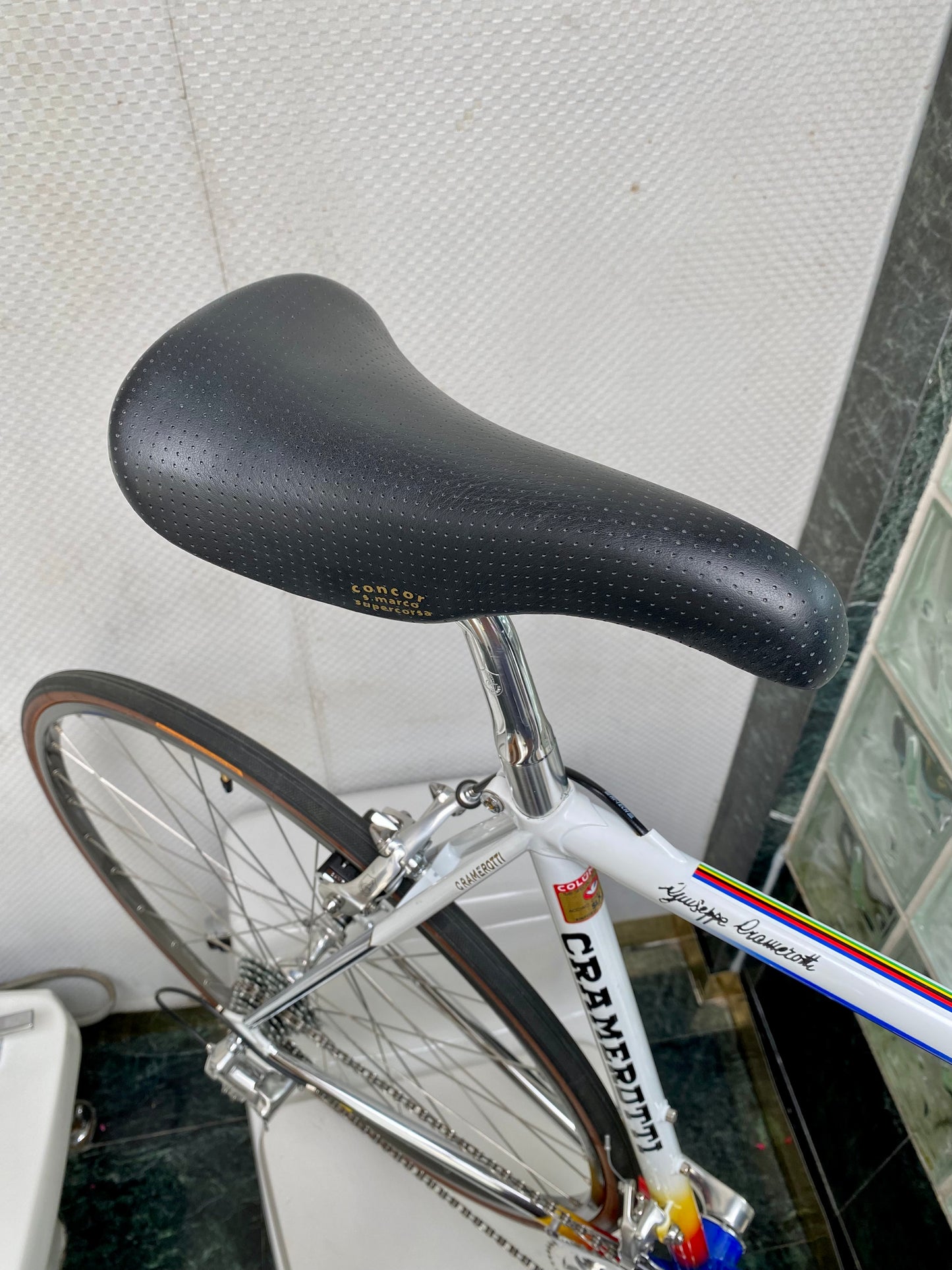 (SIZE 54cm) EARLY-1990's CUSTOM CRAMEROTTI ROAD BIKE - CAMPAGNOLO CHORUS - SPOTLESS