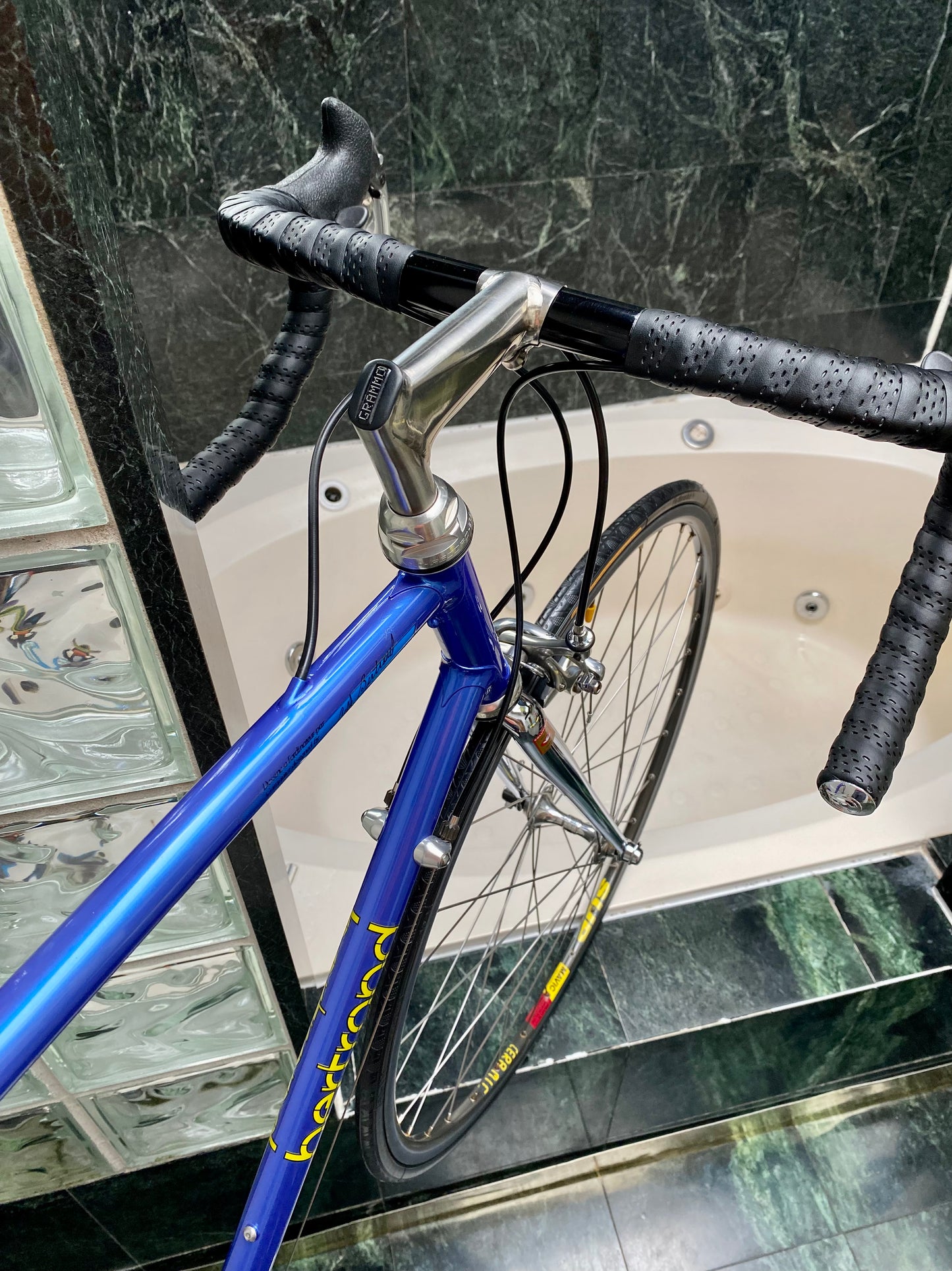 (SIZE 56cm) EARLY-1990's BERTRAND "3000" ROAD BIKE - CAMPAGNOLO RECORD