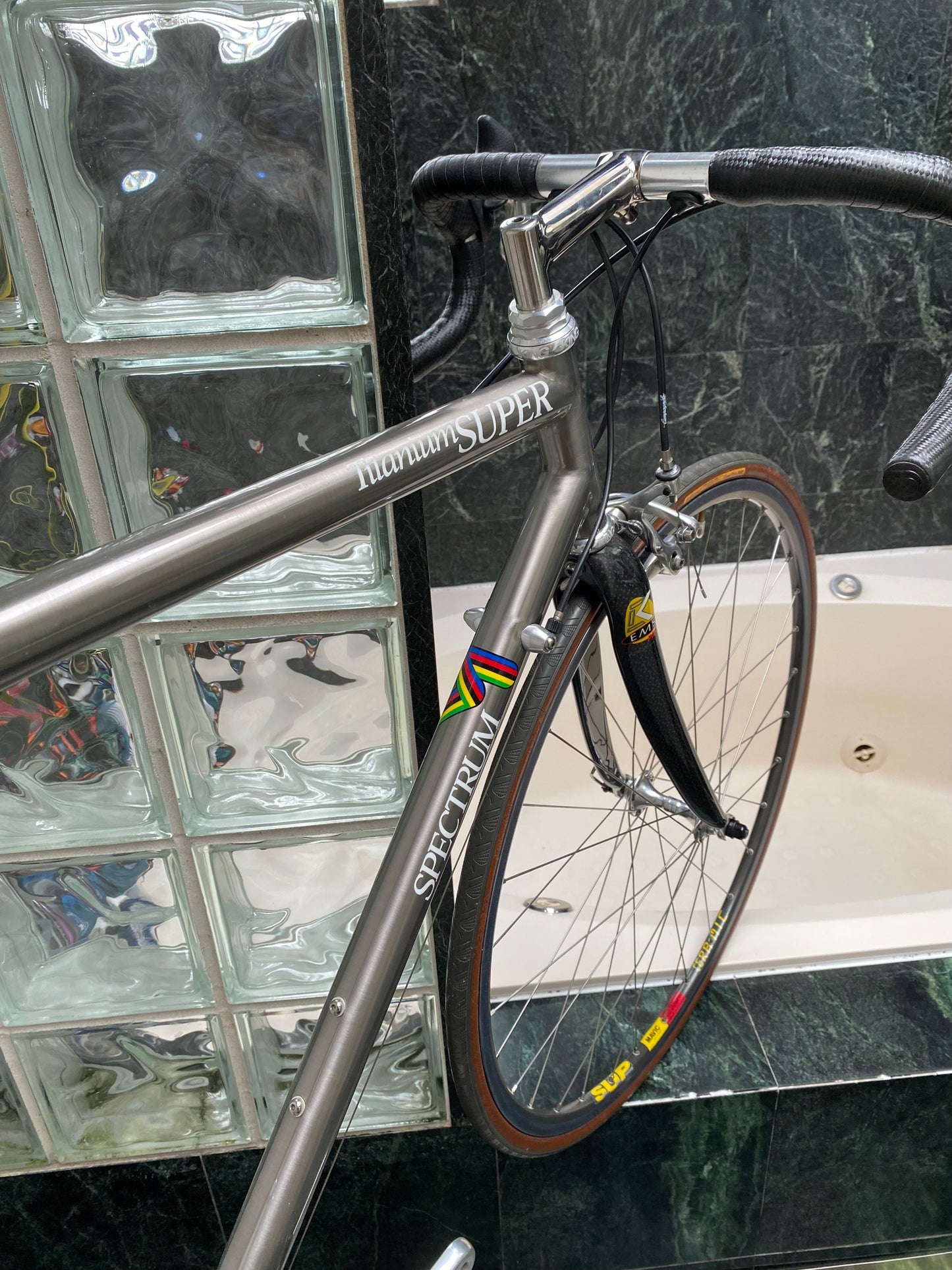 (SIZE 56cm) 1994 SPECTRUM CYCLES "TITANIUM SUPER" ROAD BIKE - CAMPAGNOLO RECORD