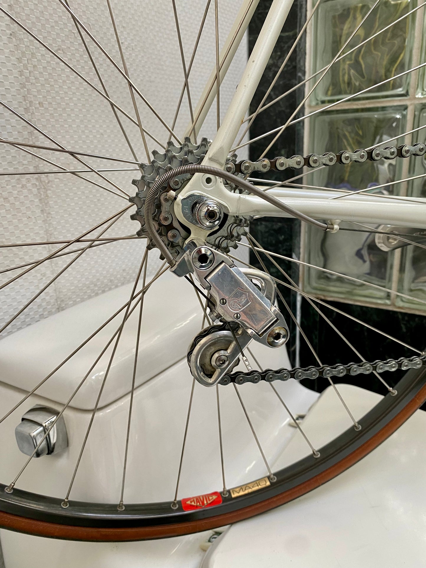 (SIZE 54cm) 1980's BIANCHI ROAD BIKE - CAMPAGNOLO - SUPER CLEAN